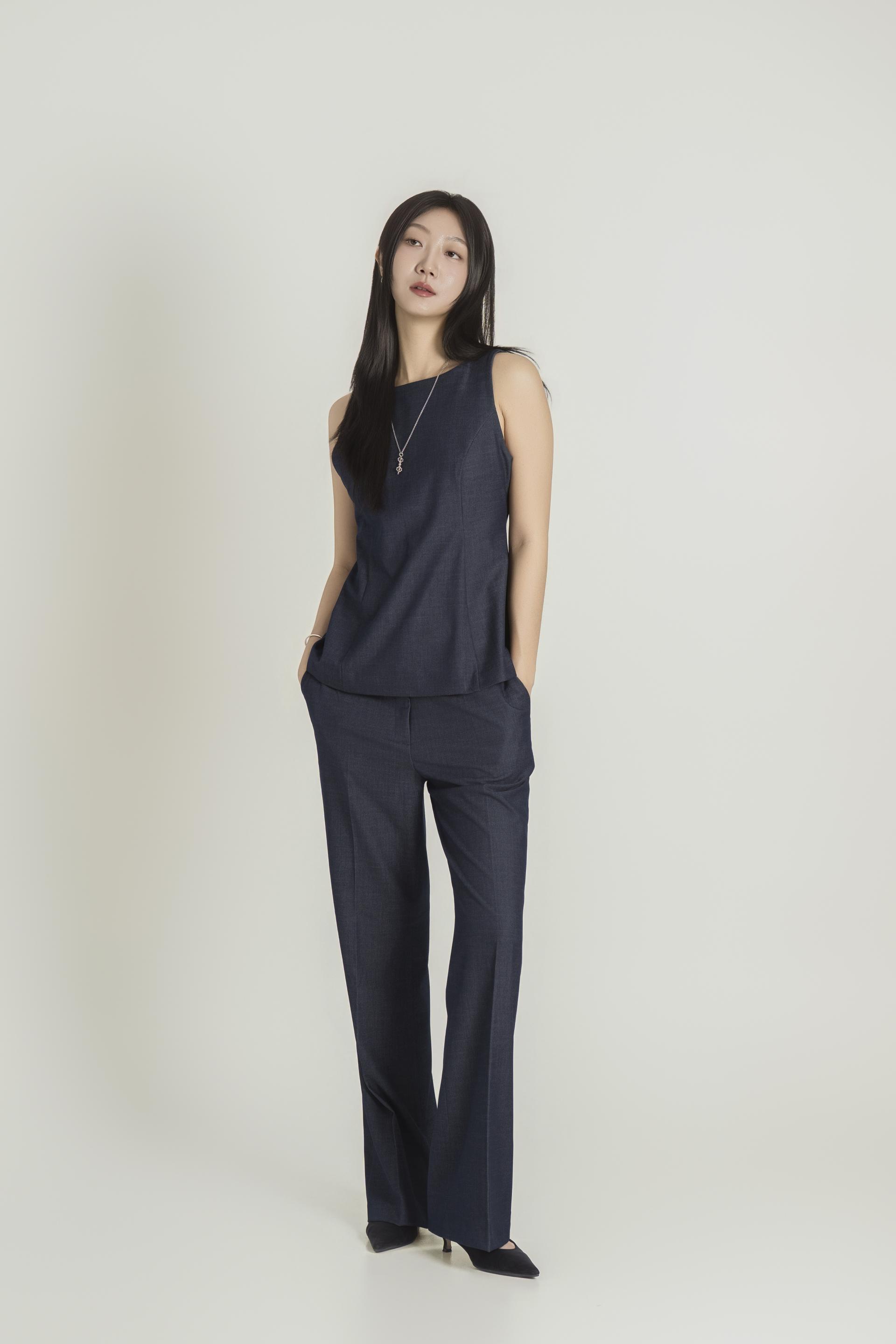 커브 절개 슬리브리스 데님 셋업