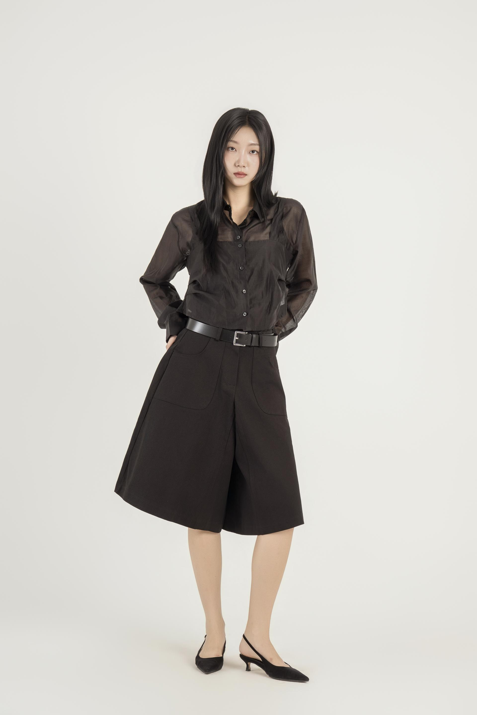 포켓 디테일 하프 와이드 팬츠