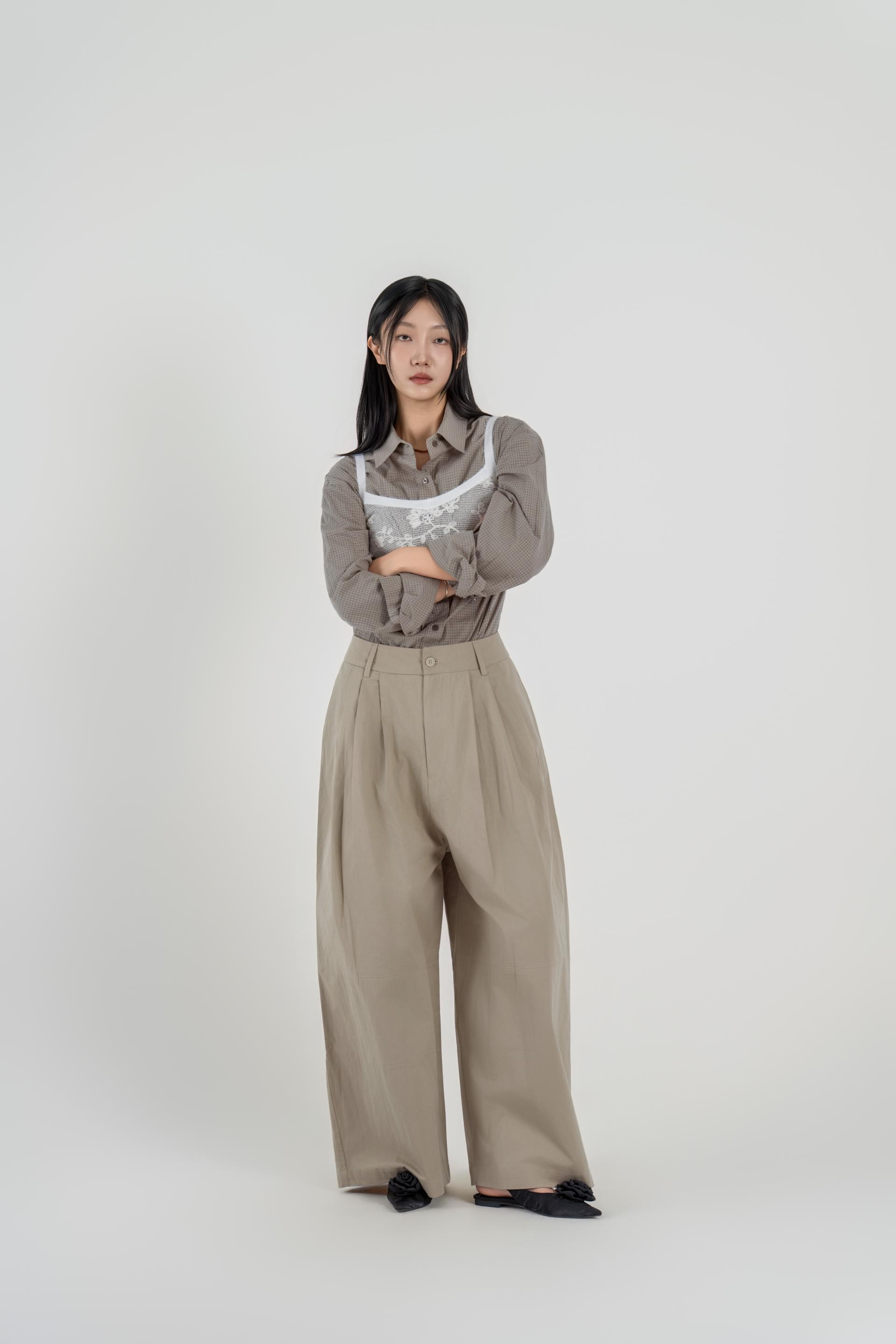 핀턱 볼륨 와이드 팬츠