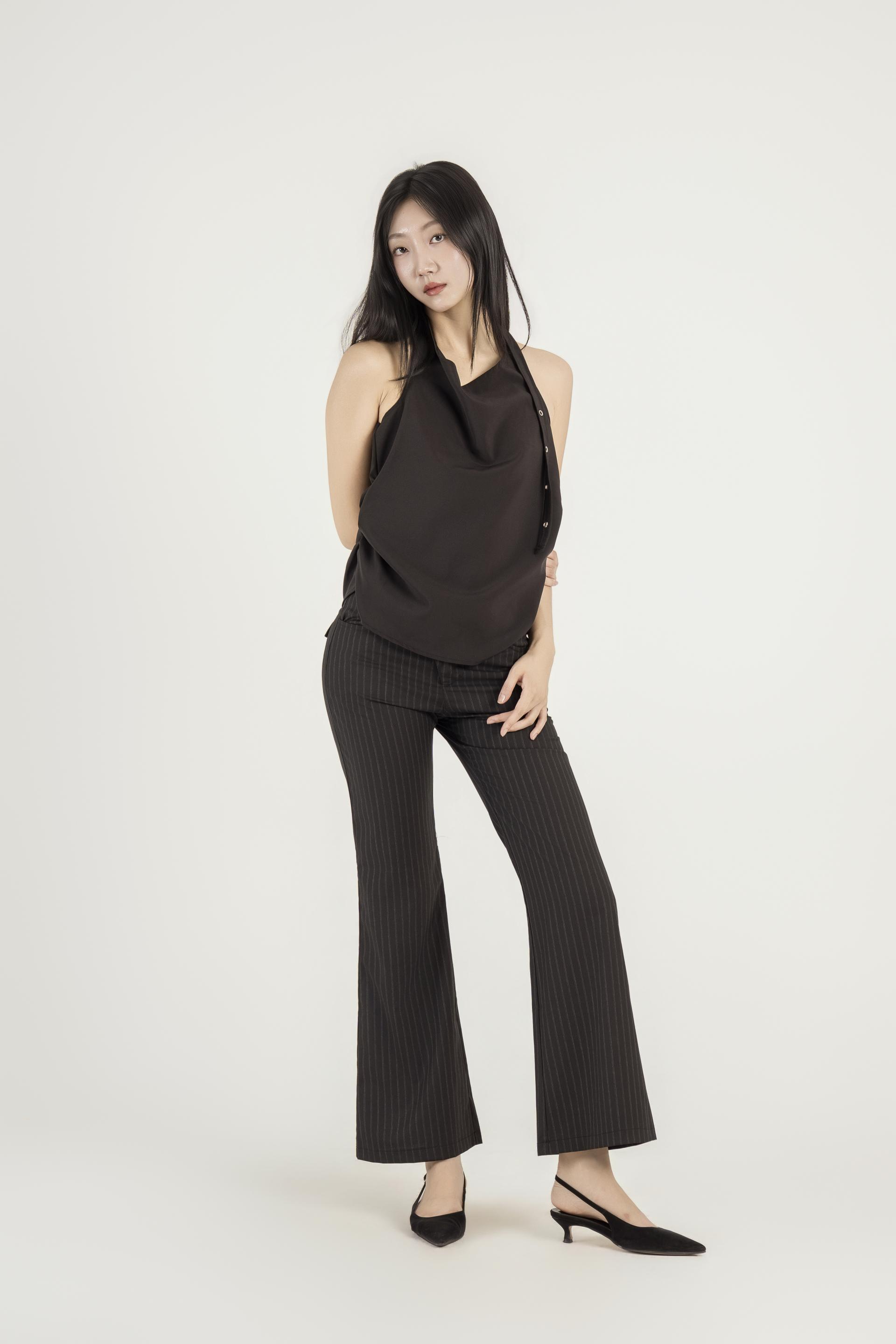 스트라이프 테일러드 부츠컷 팬츠