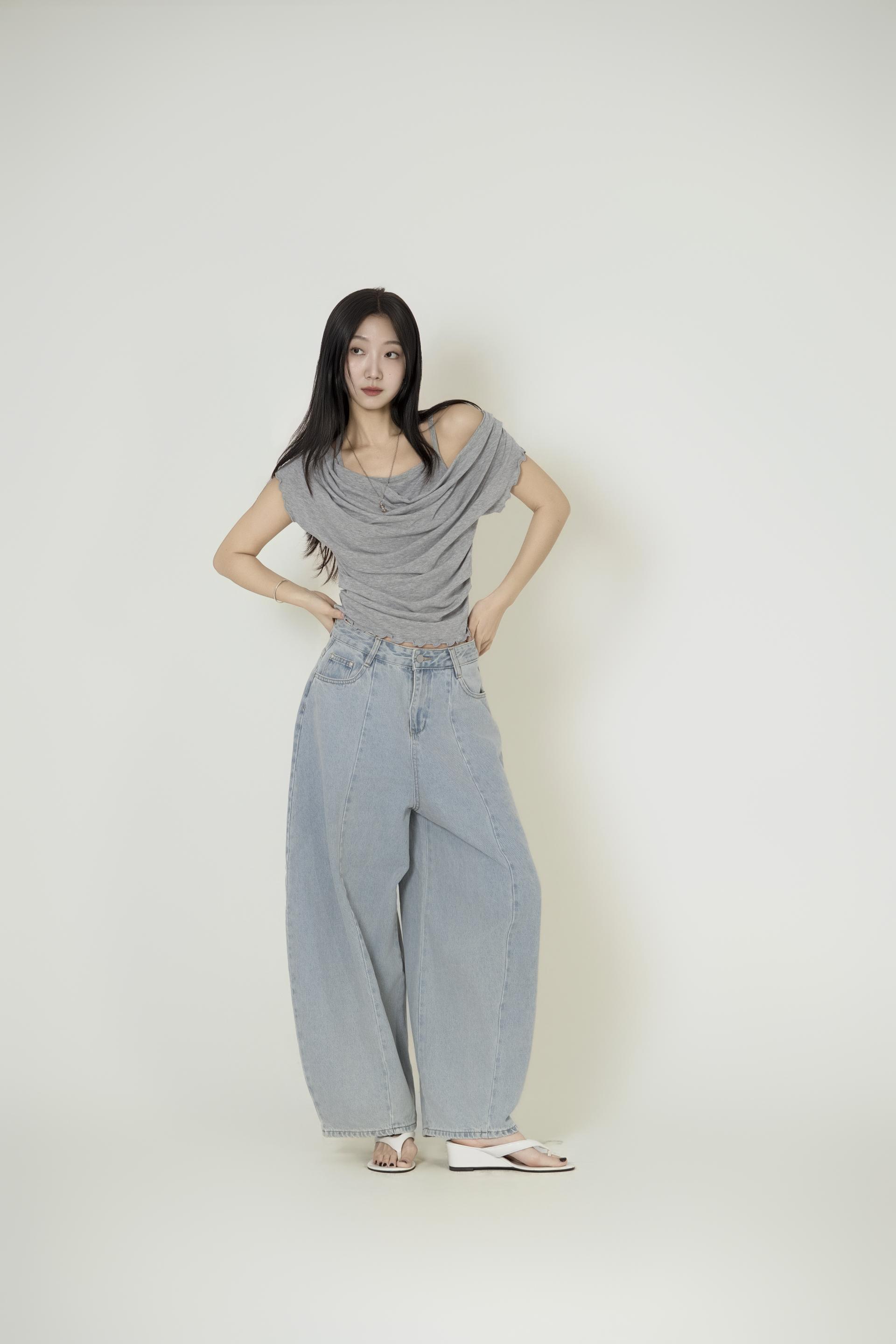 프론트 절개 벌룬 데님 팬츠