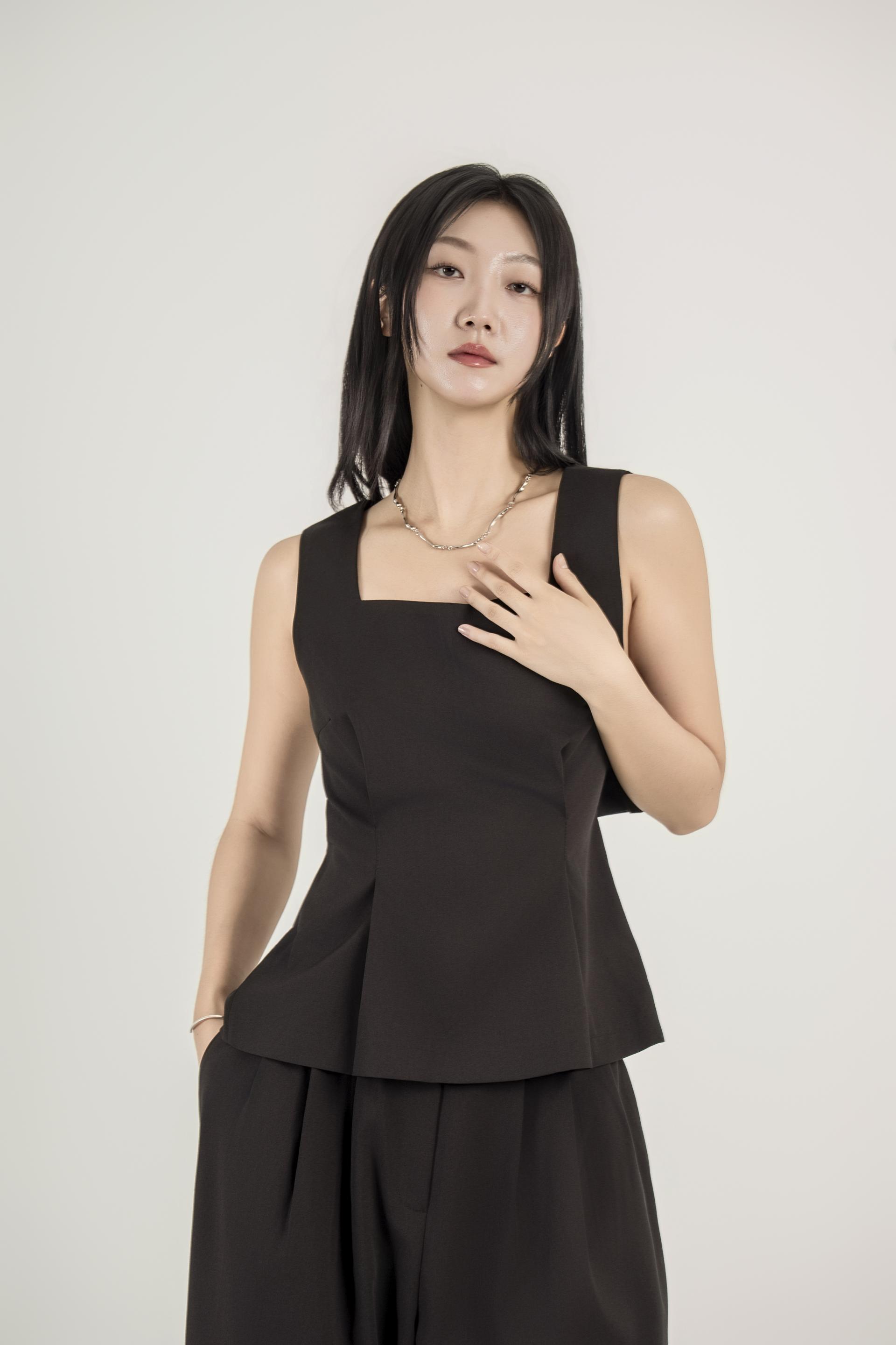 스퀘어넥 플레어 탑 와이드 팬츠 셋업