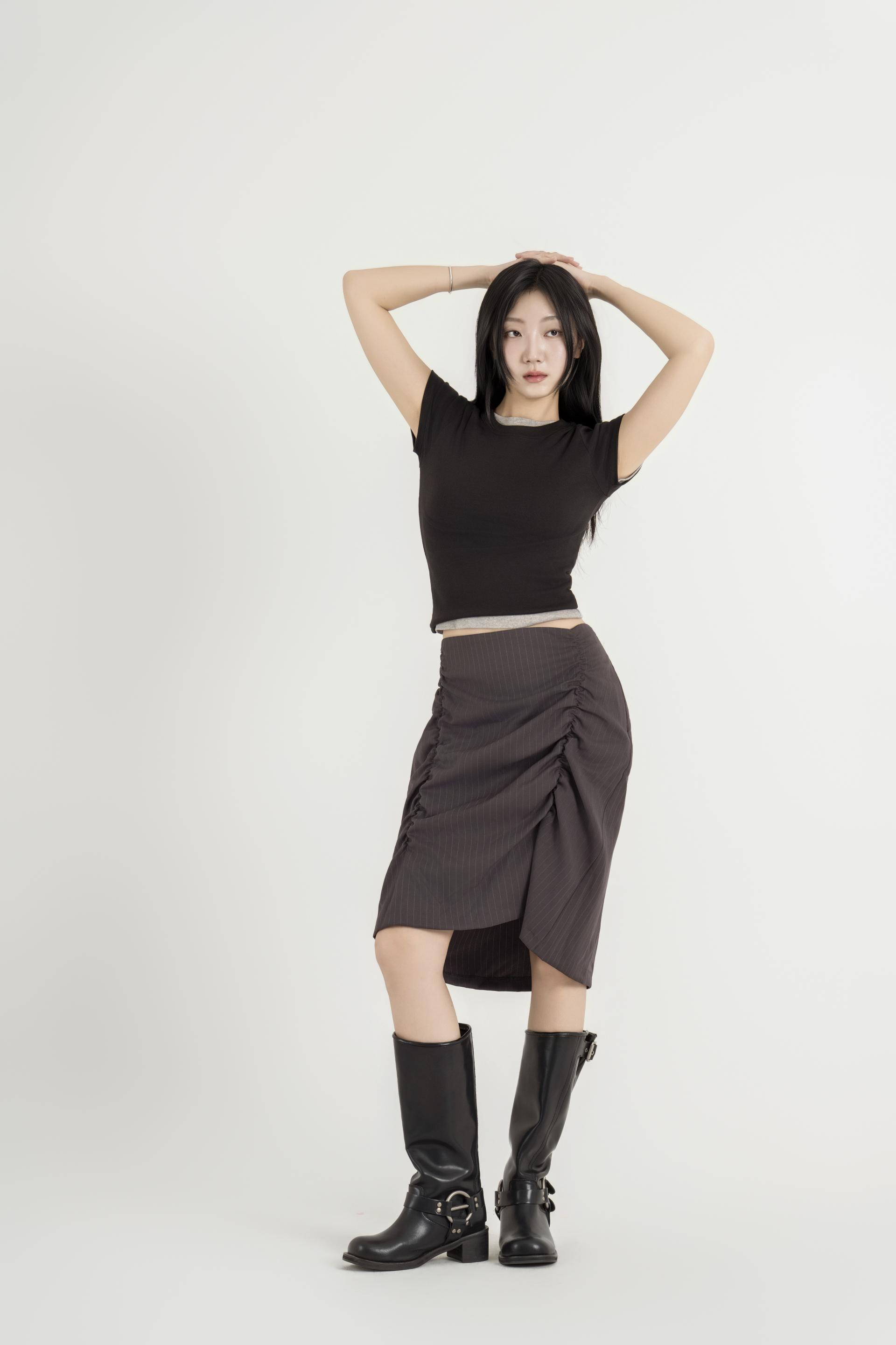 셔링 랩 스트라이프 스커트