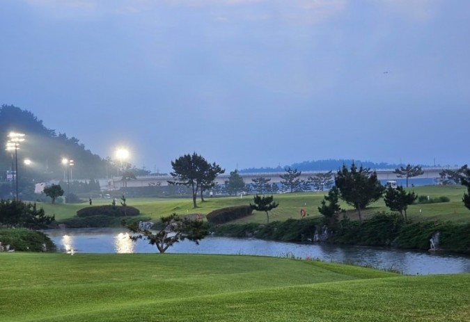 ⛳ 시원한 태안 스톤비치 26년 7~8월 1박 2일 야간 특가