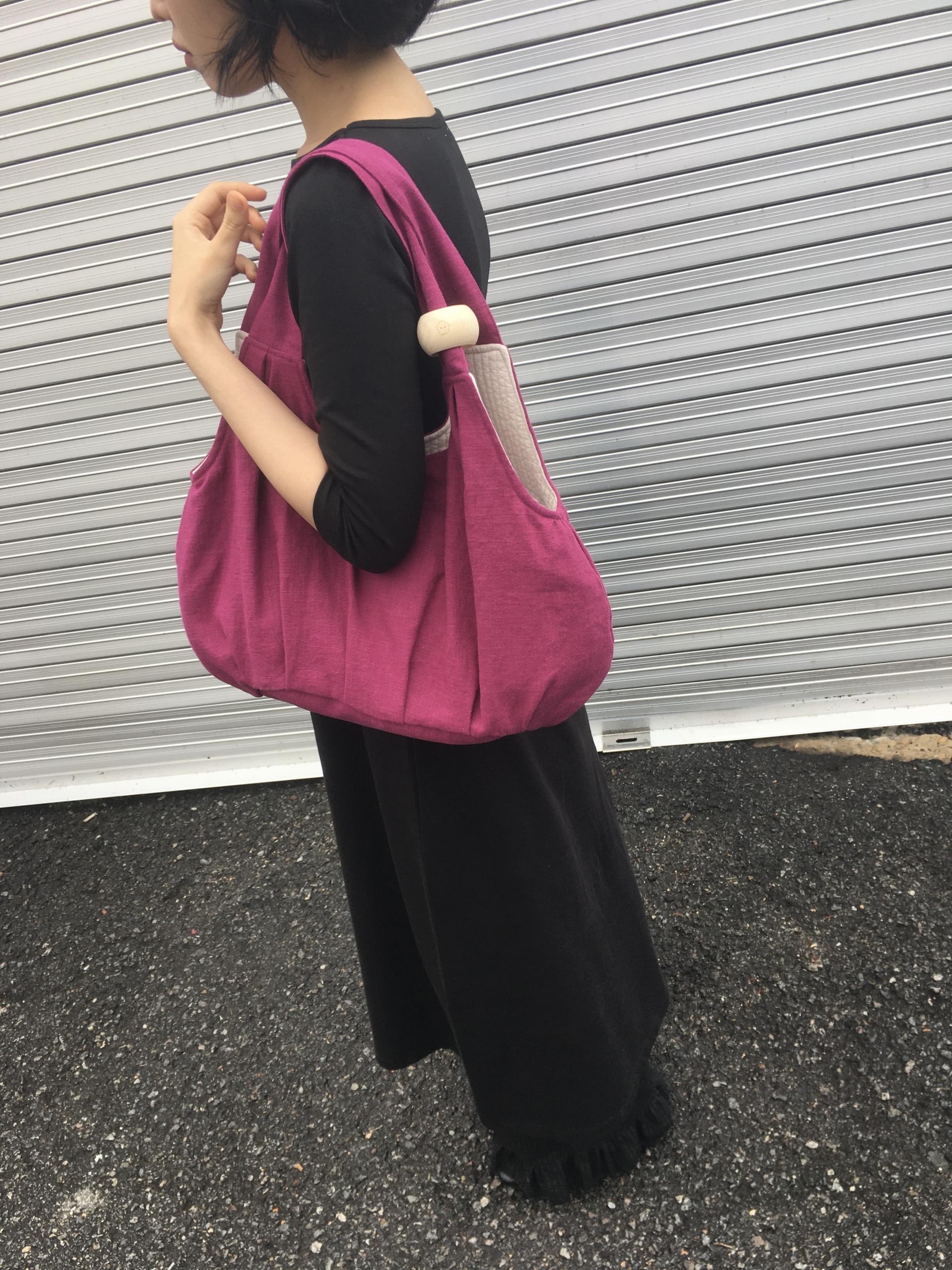 plum linen puff bag