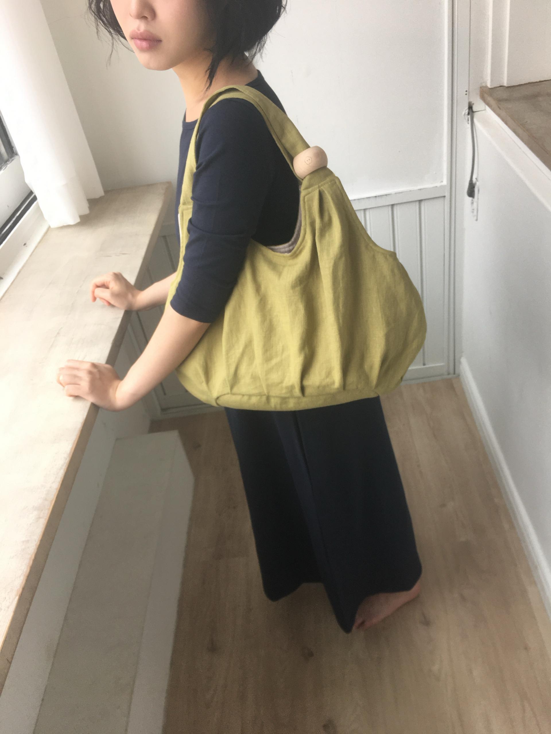 green apple linen puff bag