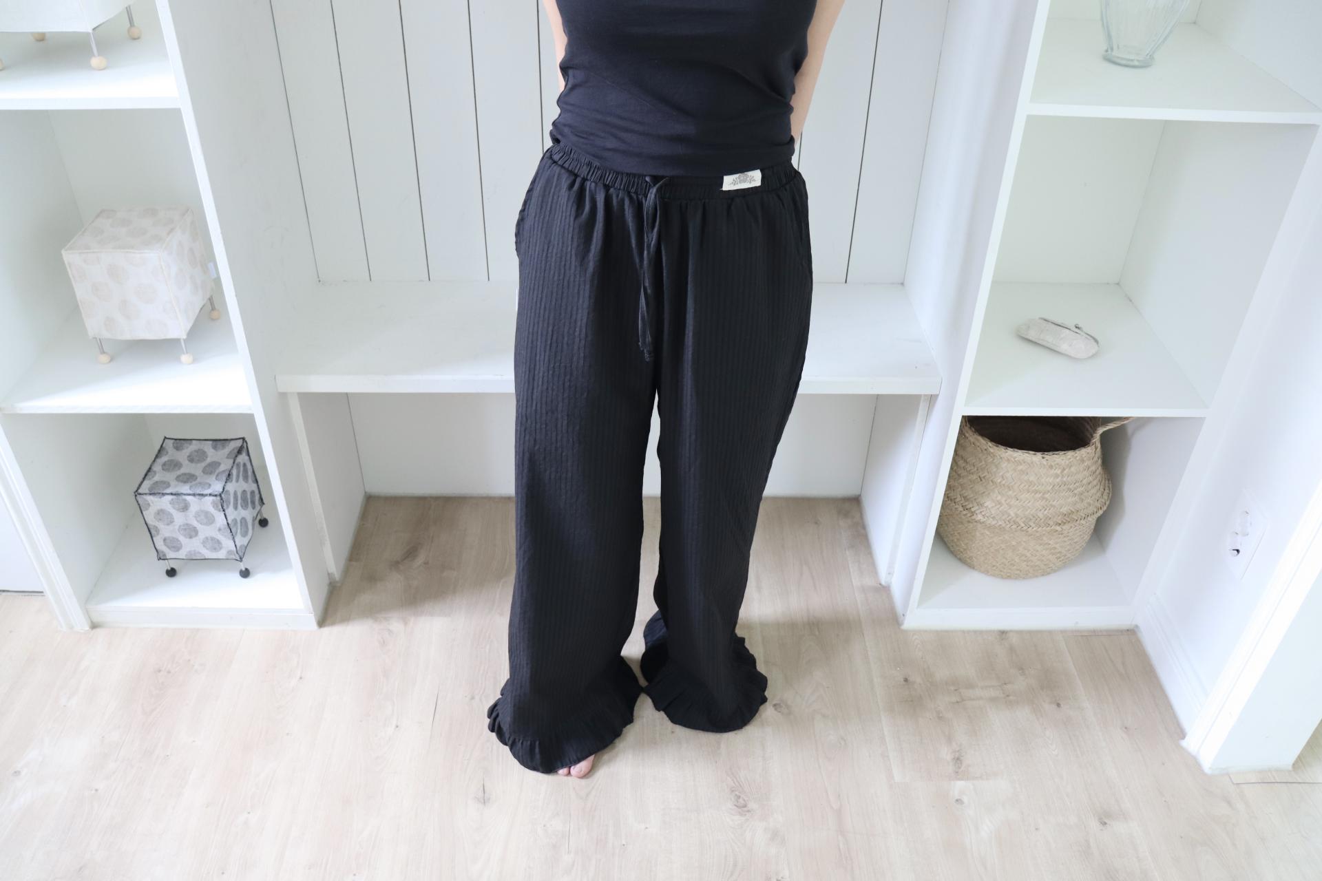 black stripe frill pants