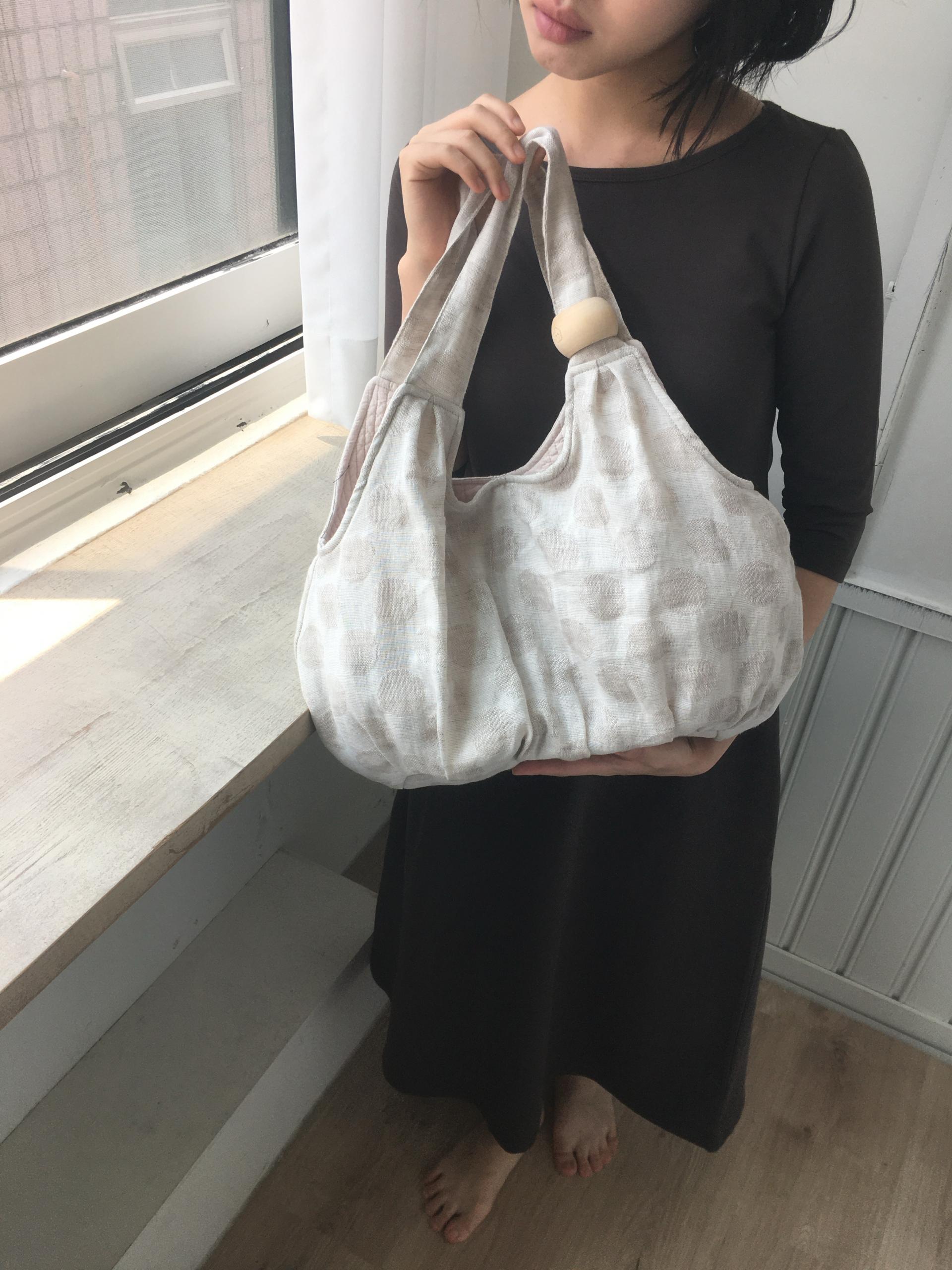green apple linen puff bag
