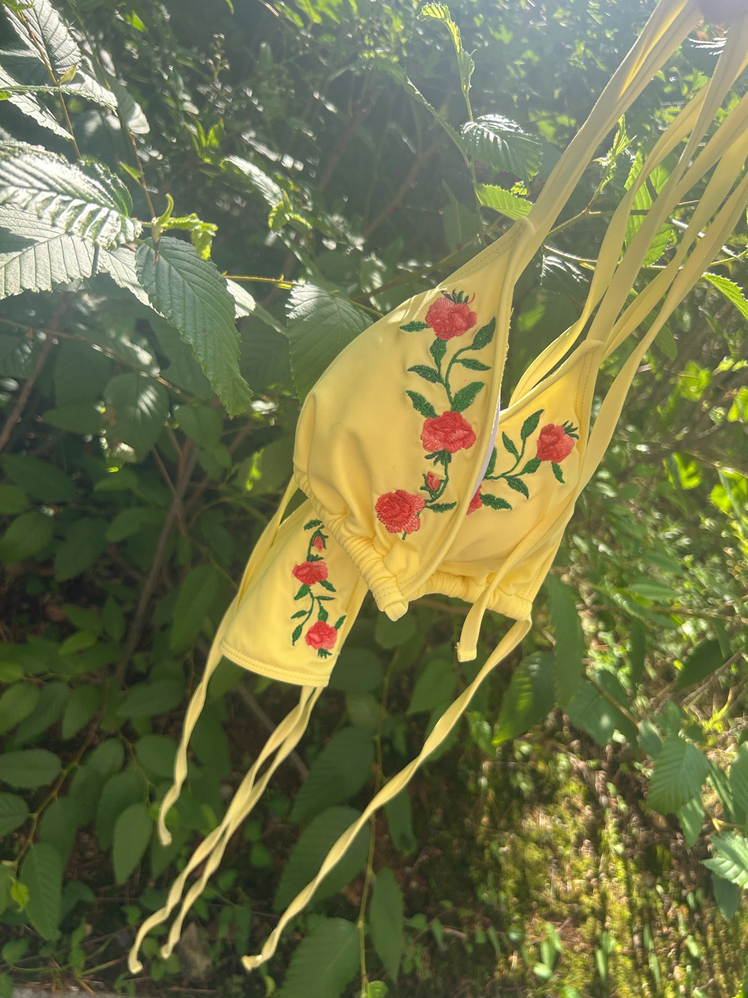 레몬 로즈 자수 비키니