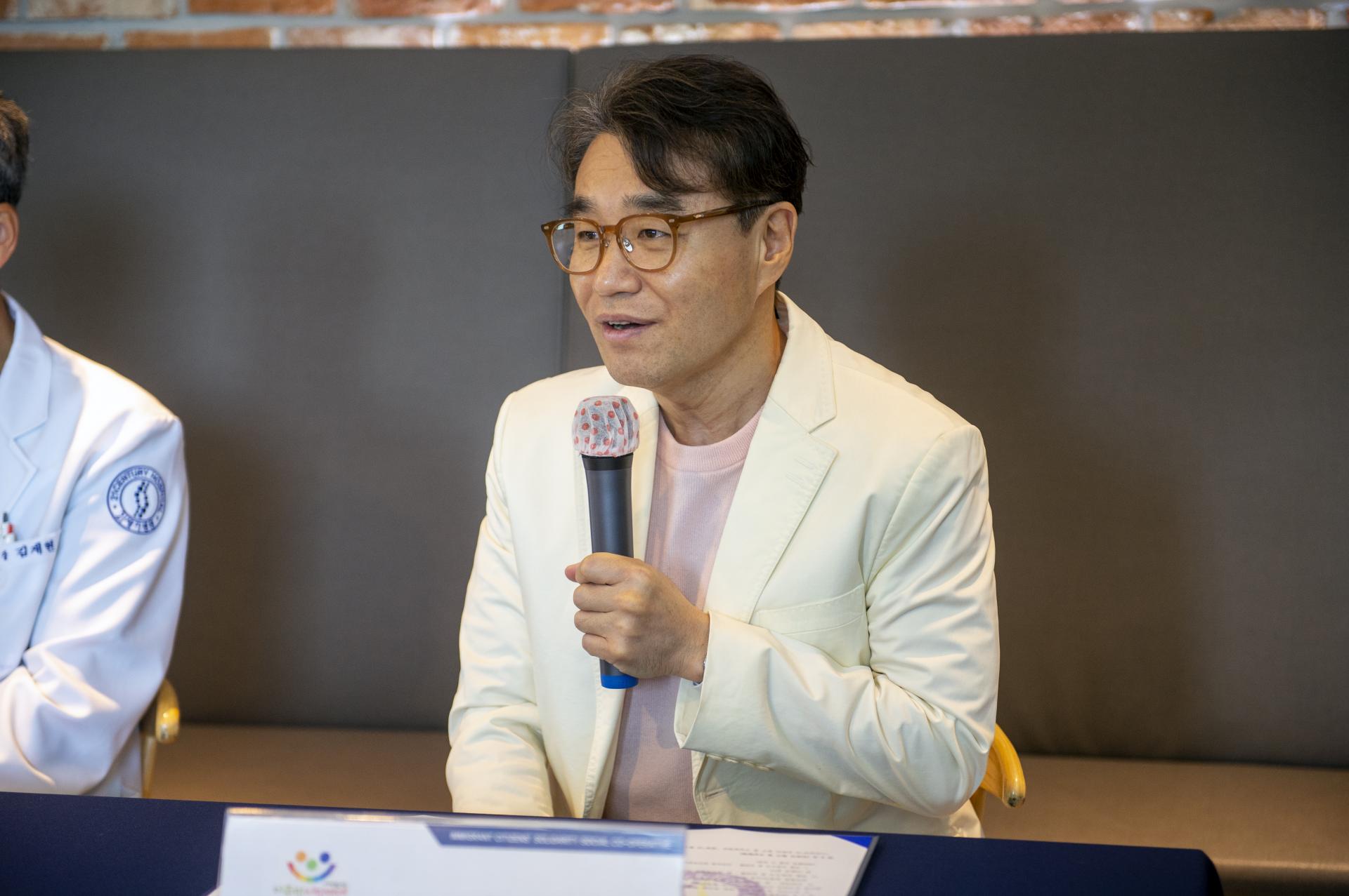 a0eb204982162.jpg