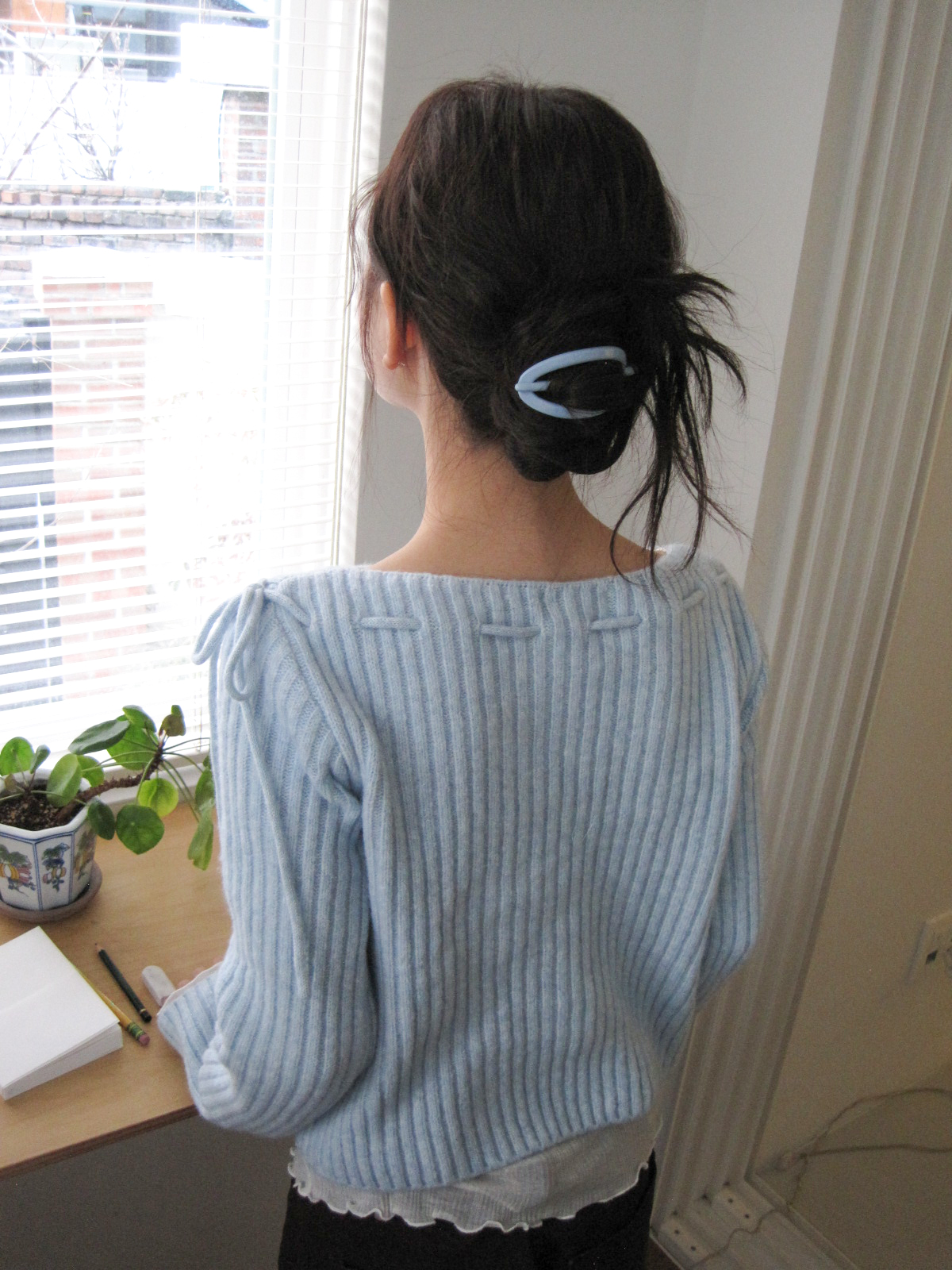 MUST HAIR PIN