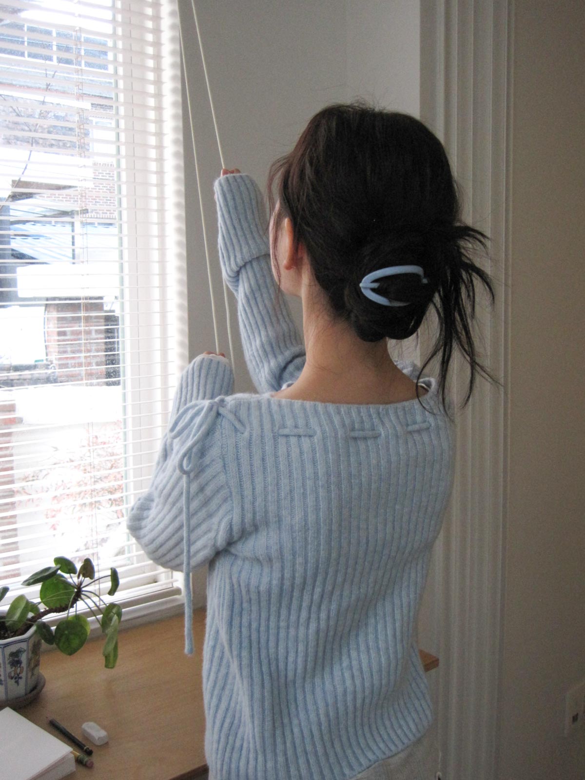 MUST HAIR PIN