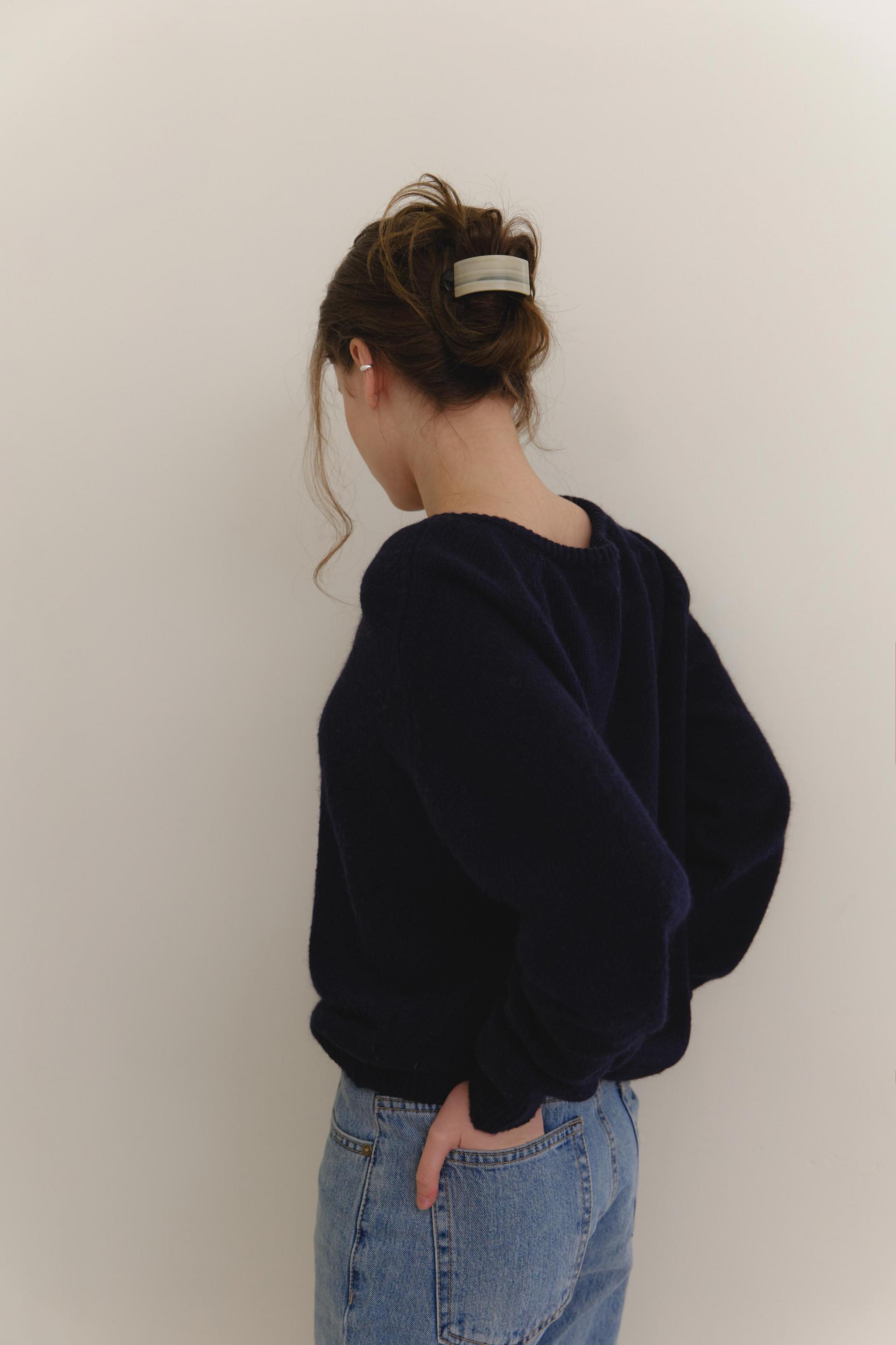 MUST HAIR PIN