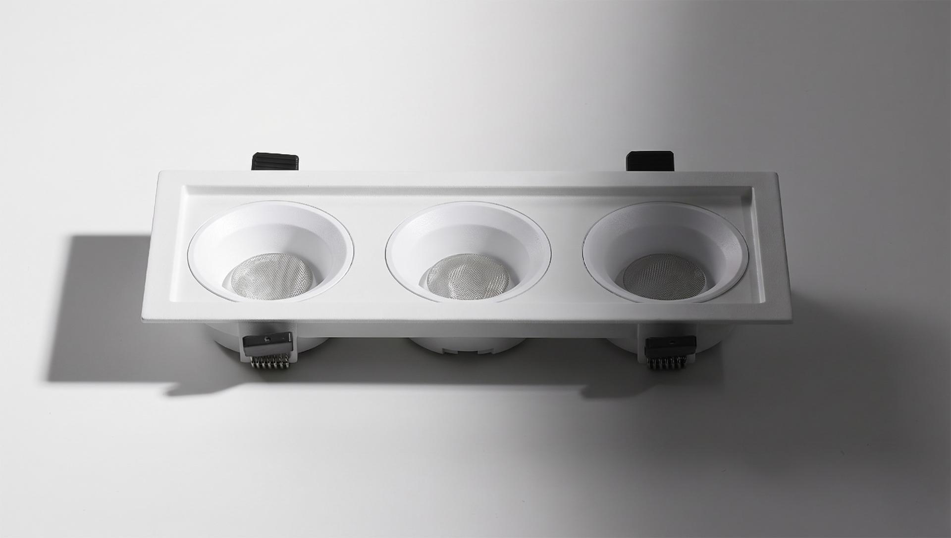 LED 유럽형 3구 SQ1 직사각 다운라이트 두께 40mm 7W 4000K 주백색 렛츠