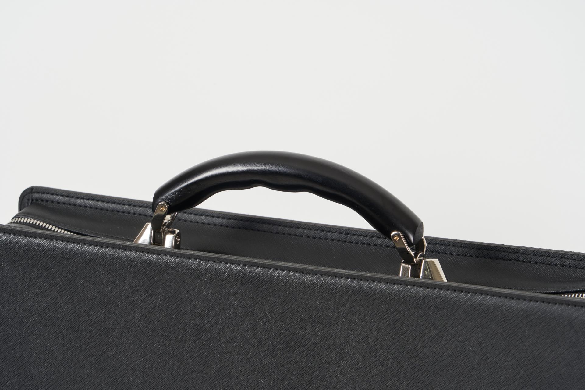 Coralreef Vaquita Briefcase (Black)