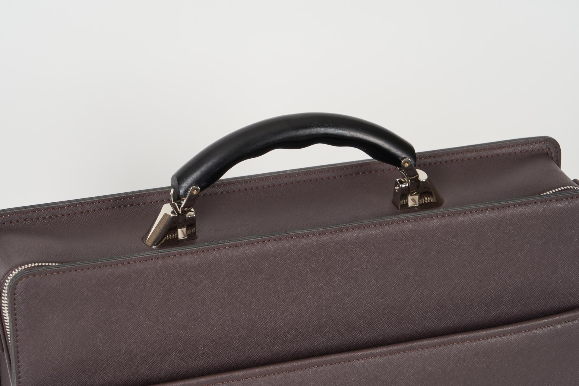 Coralreef Vaquita Briefcase (Matte Brown)