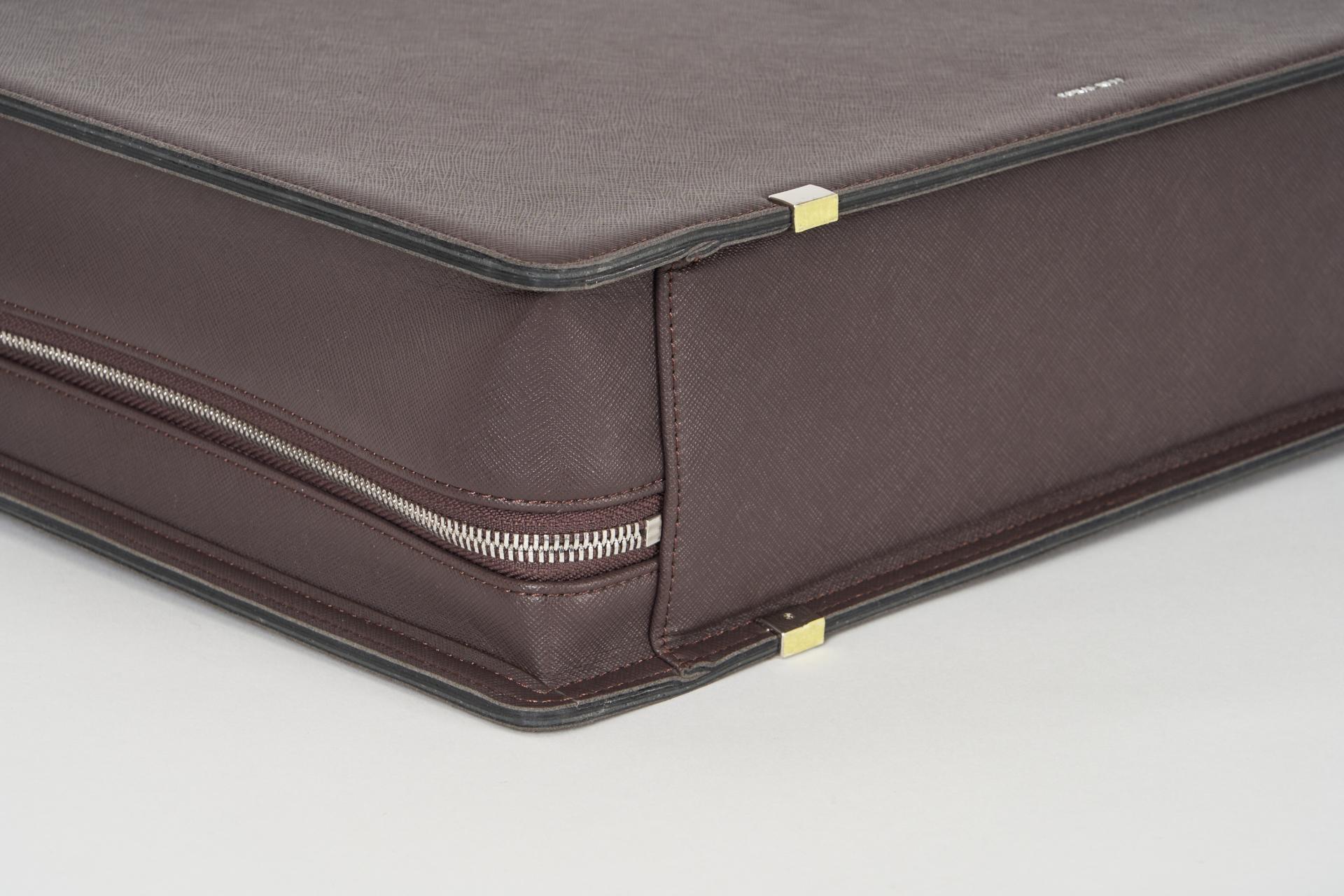 Coralreef Vaquita Briefcase (Matte Brown)