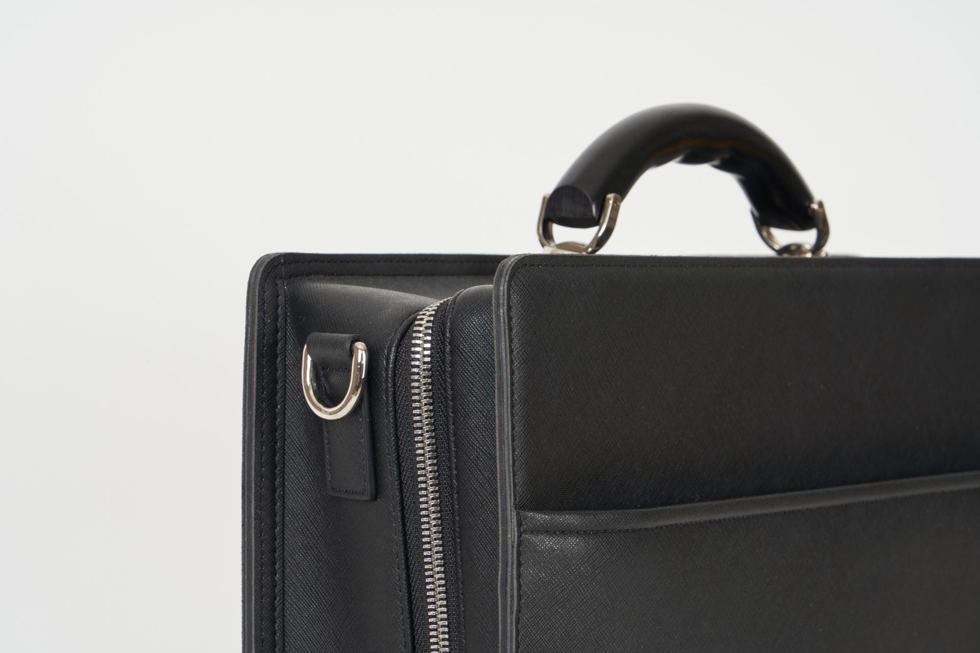Coralreef Vaquita Briefcase (Black)