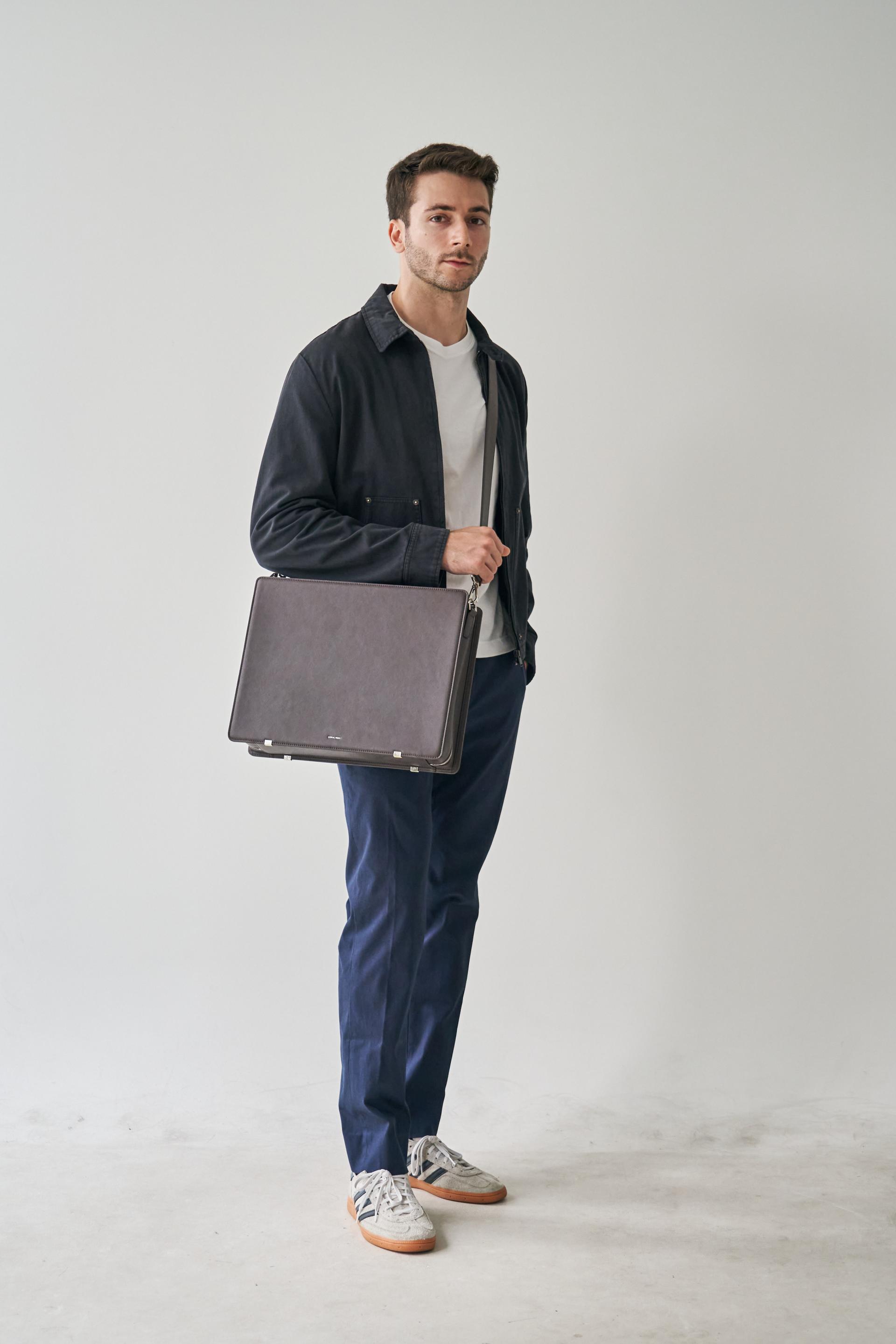 Coralreef Vaquita Briefcase (Matte Brown)