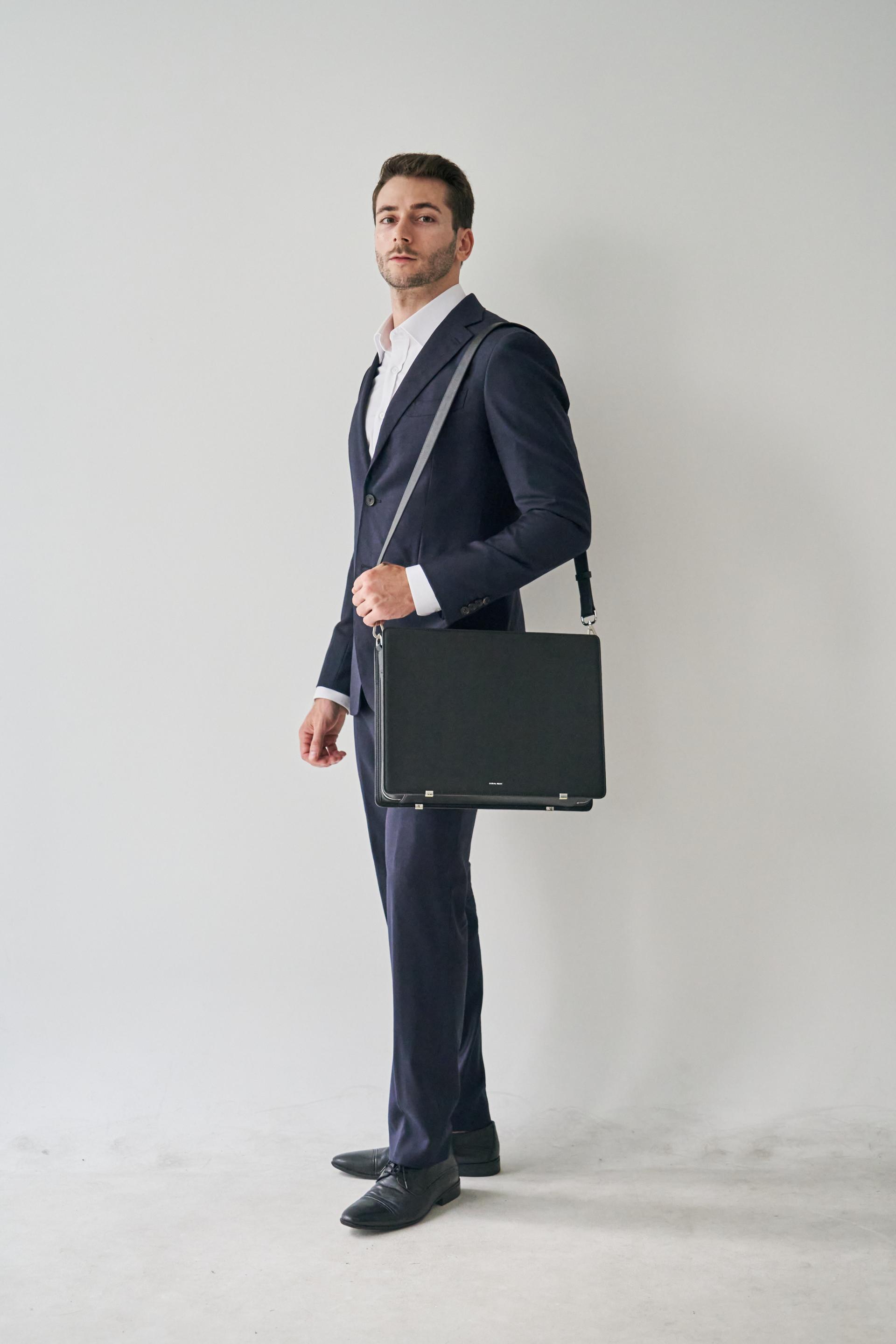Coralreef Vaquita Briefcase (Black)
