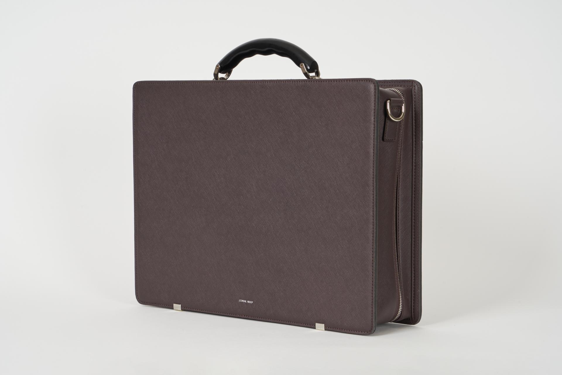 Coralreef Vaquita Briefcase (Matte Brown)