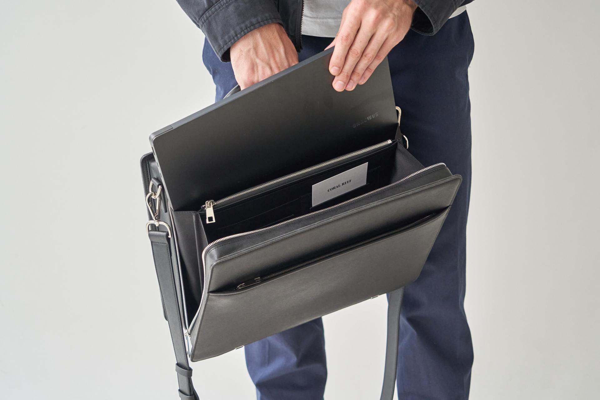 Coralreef Vaquita Briefcase (Matte Brown)