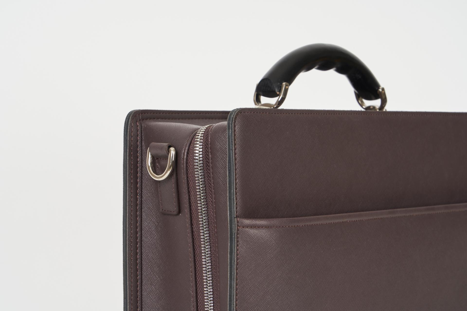 Coralreef Vaquita Briefcase (Matte Brown)