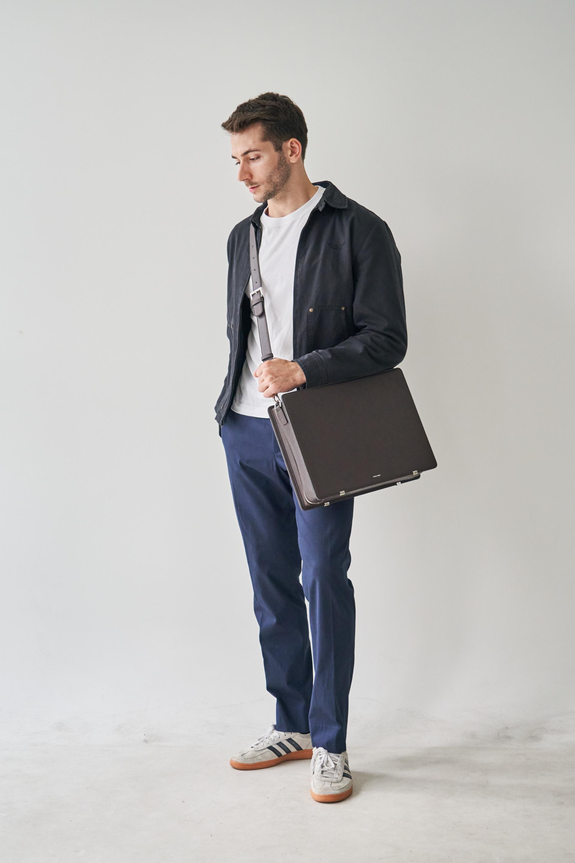 Coralreef Vaquita Briefcase (Matte Brown)