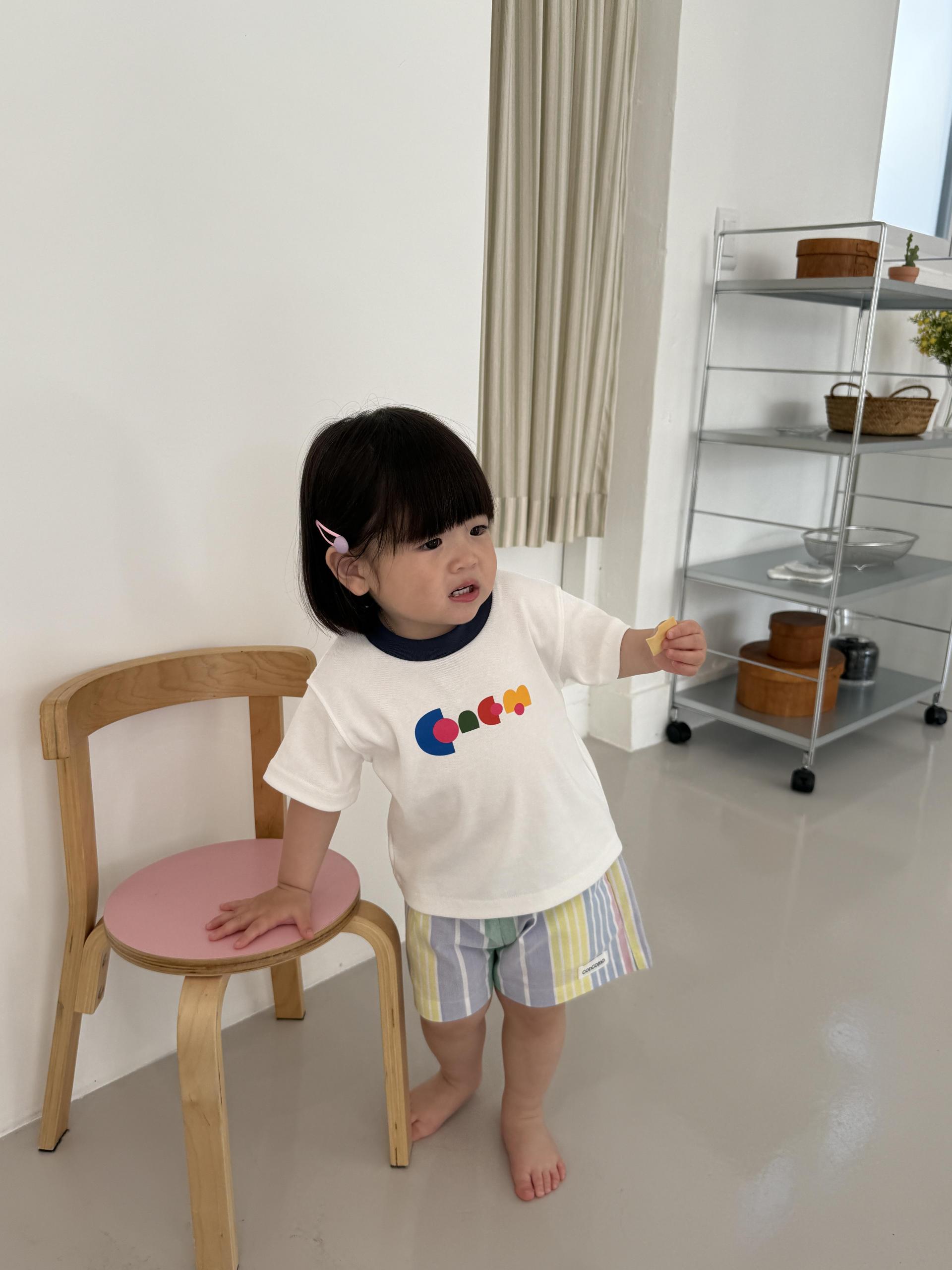 시그니처 로고티셔츠 (Signature Logo T-shirt)