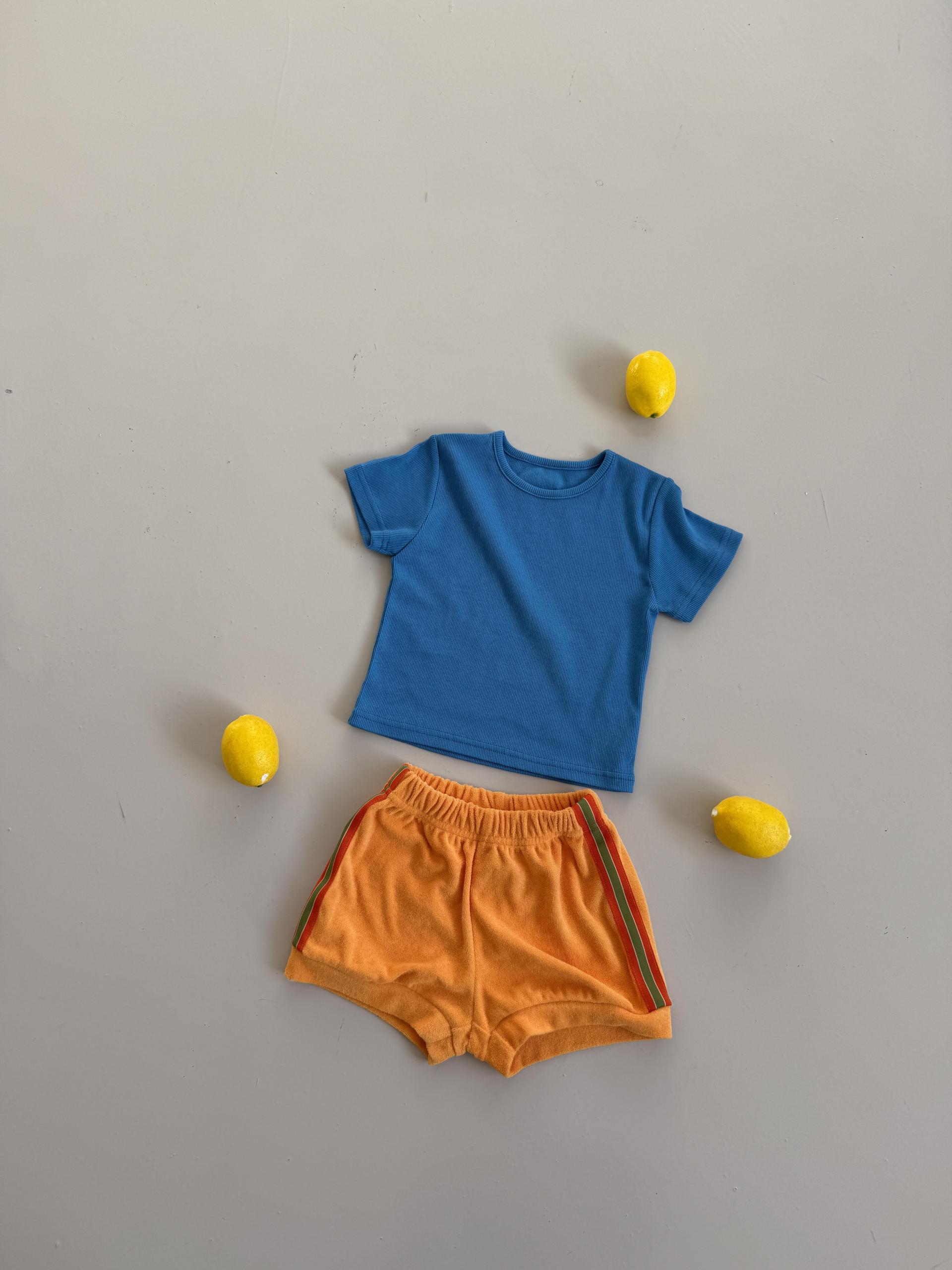 에센셜 썸머티 (essential summer t-shirt)