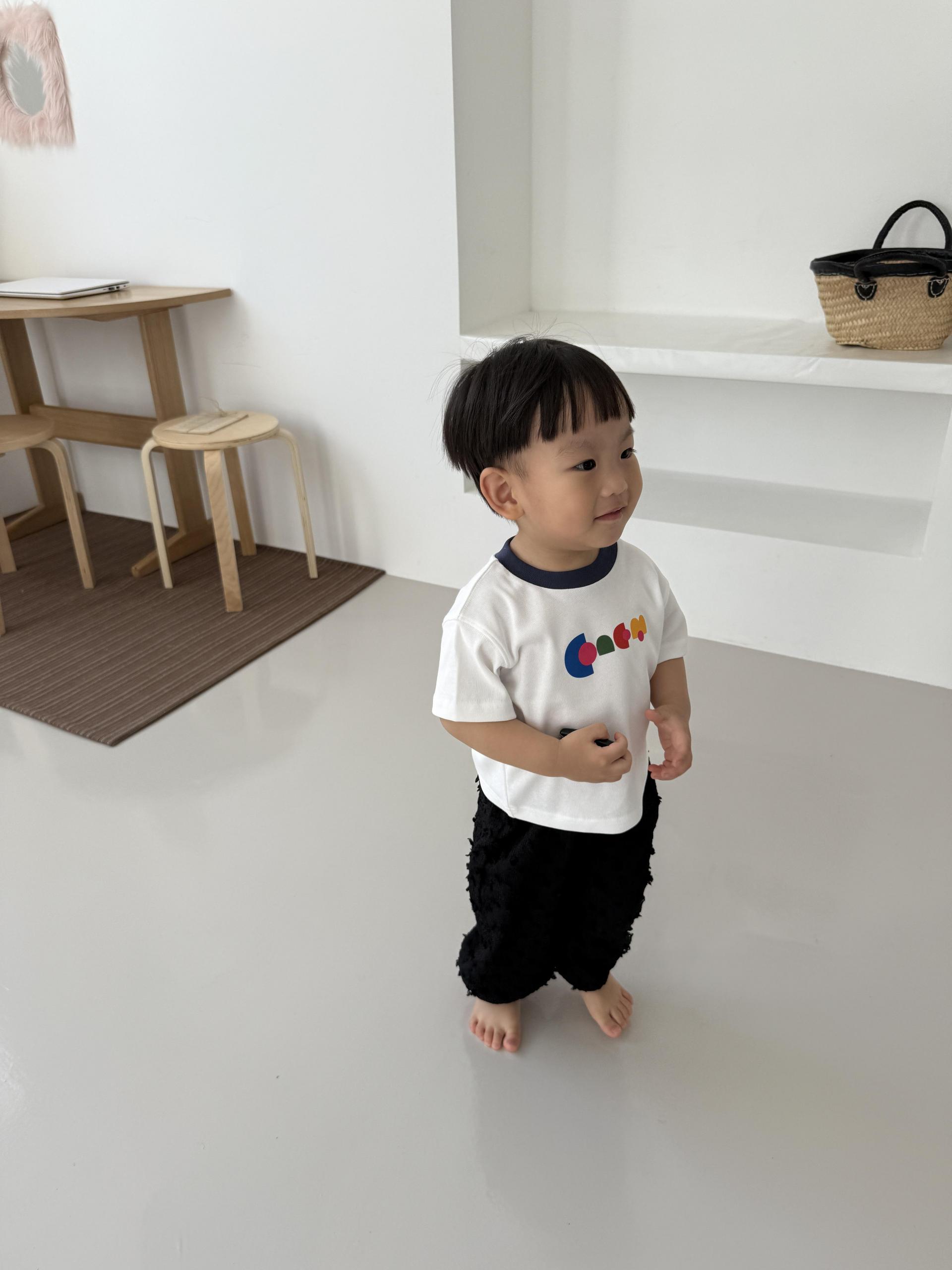 시그니처 로고티셔츠 (Signature Logo T-shirt)