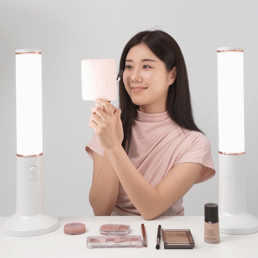 자연광의 품격 그대로 담은 메이크업 조명 | 루미크리온
