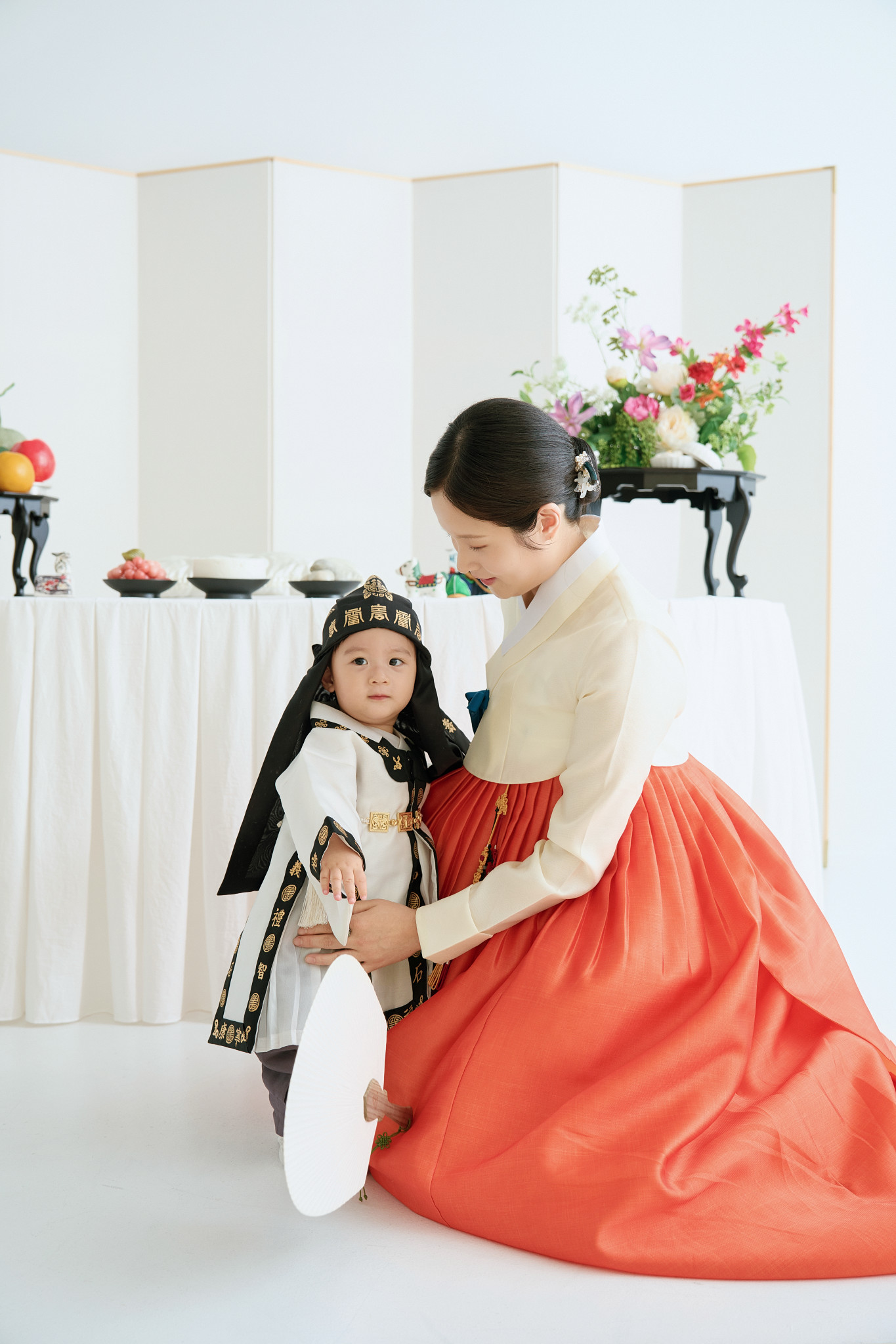 [광교 돌상스튜디오] 레이르프로젝트 한복 가족사진 신규 컨셉: 우리가족의 첫 번째 잔치상