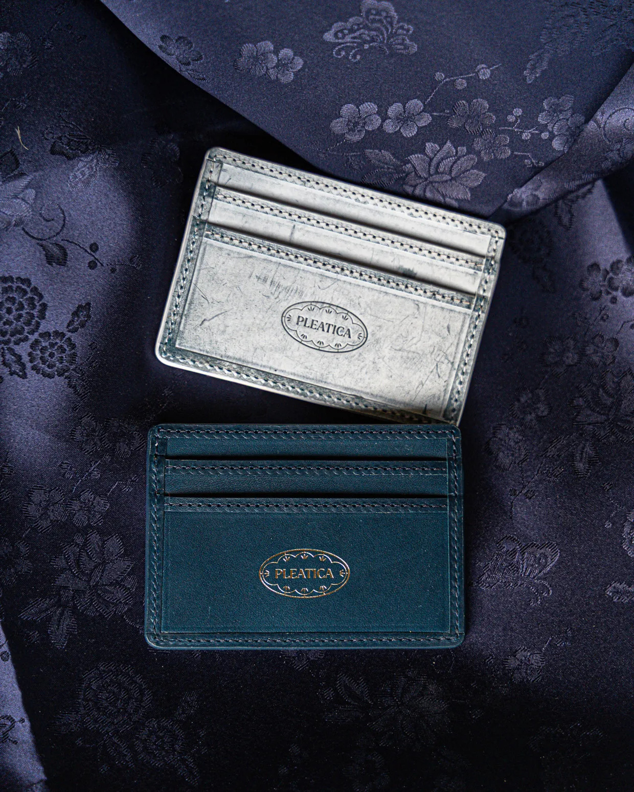 Italian Leather Card Wallet – Korean Crane Pattern Longevity Gift