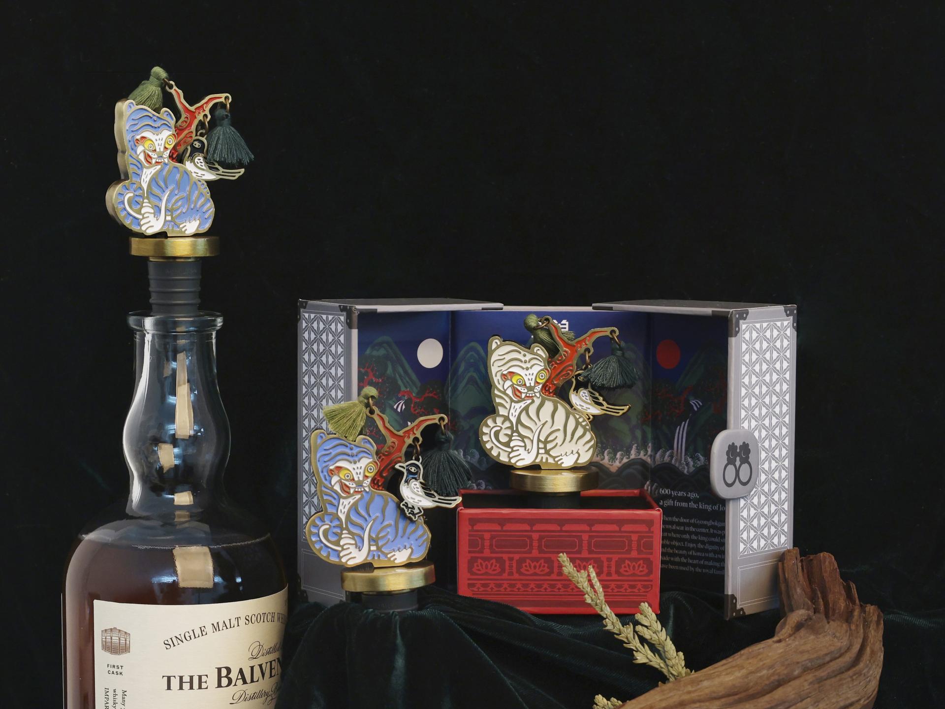 Tiger and Magpie Wine Stopper – Korean Folk Art Gift for Wine Lovers