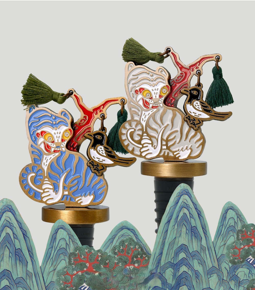 Tiger and Magpie Wine Stopper – Korean Folk Art Gift for Wine Lovers