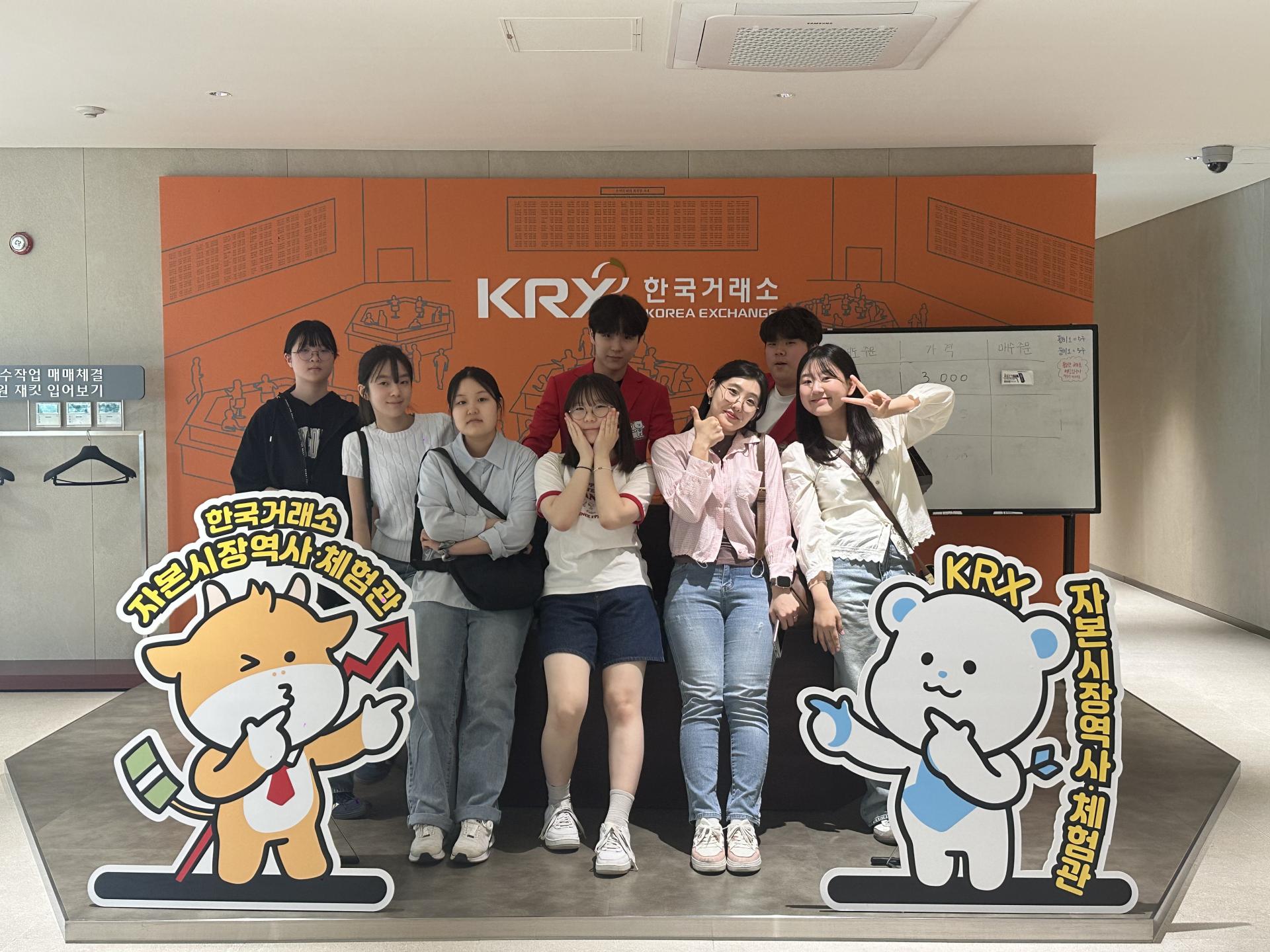 5f35445f23fc6.jpg
