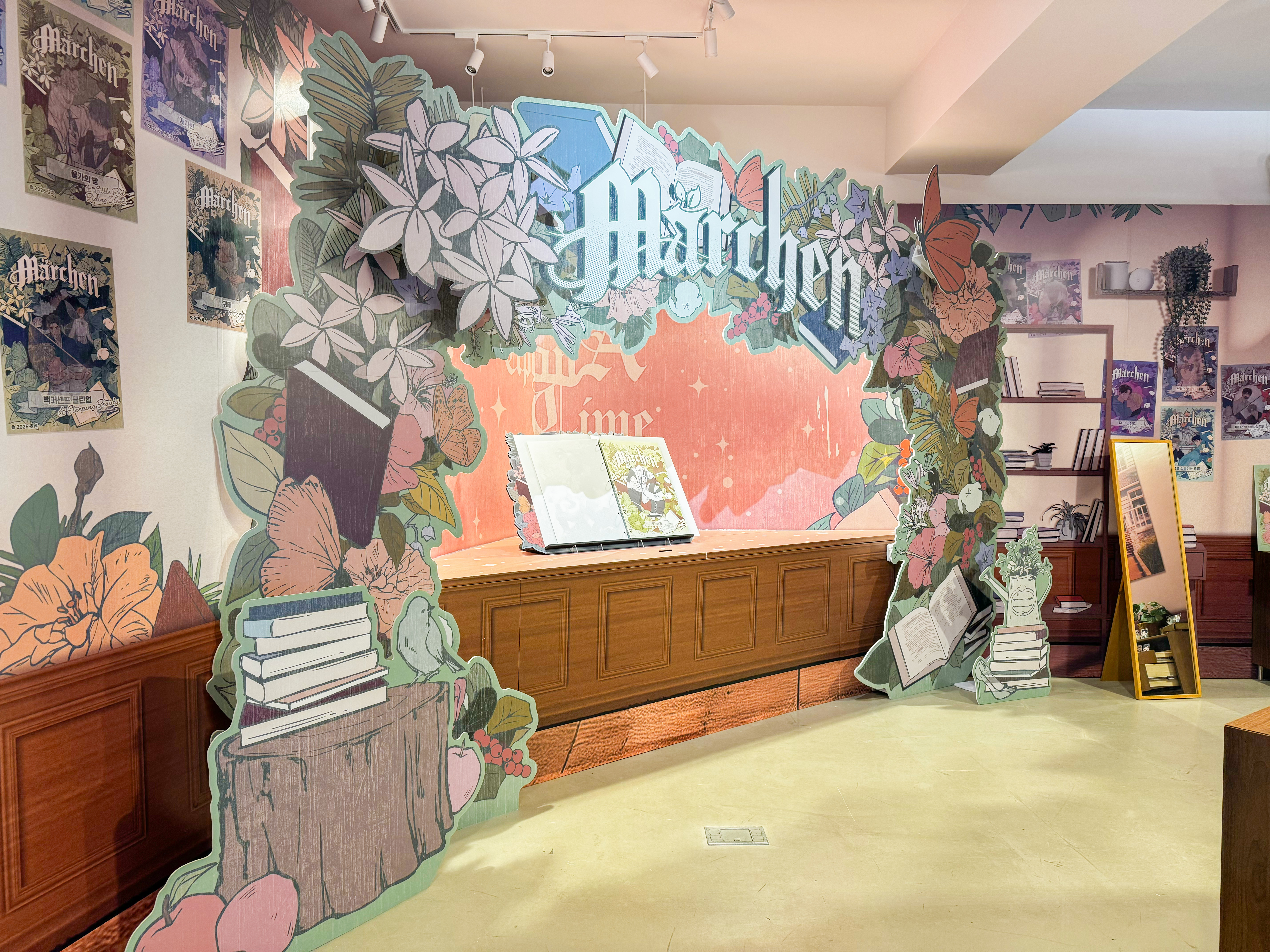 봄툰, 봄툰 팝업, 웹툰 팝업, 캐릭터 팝업, 성수 팝업, 스위트스팟, 팝업스토어