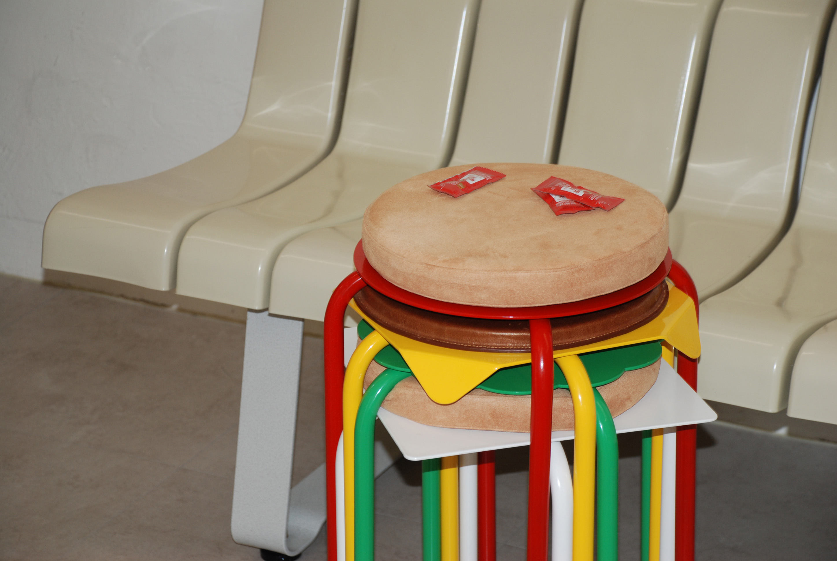 Burger Stool (4 stools)