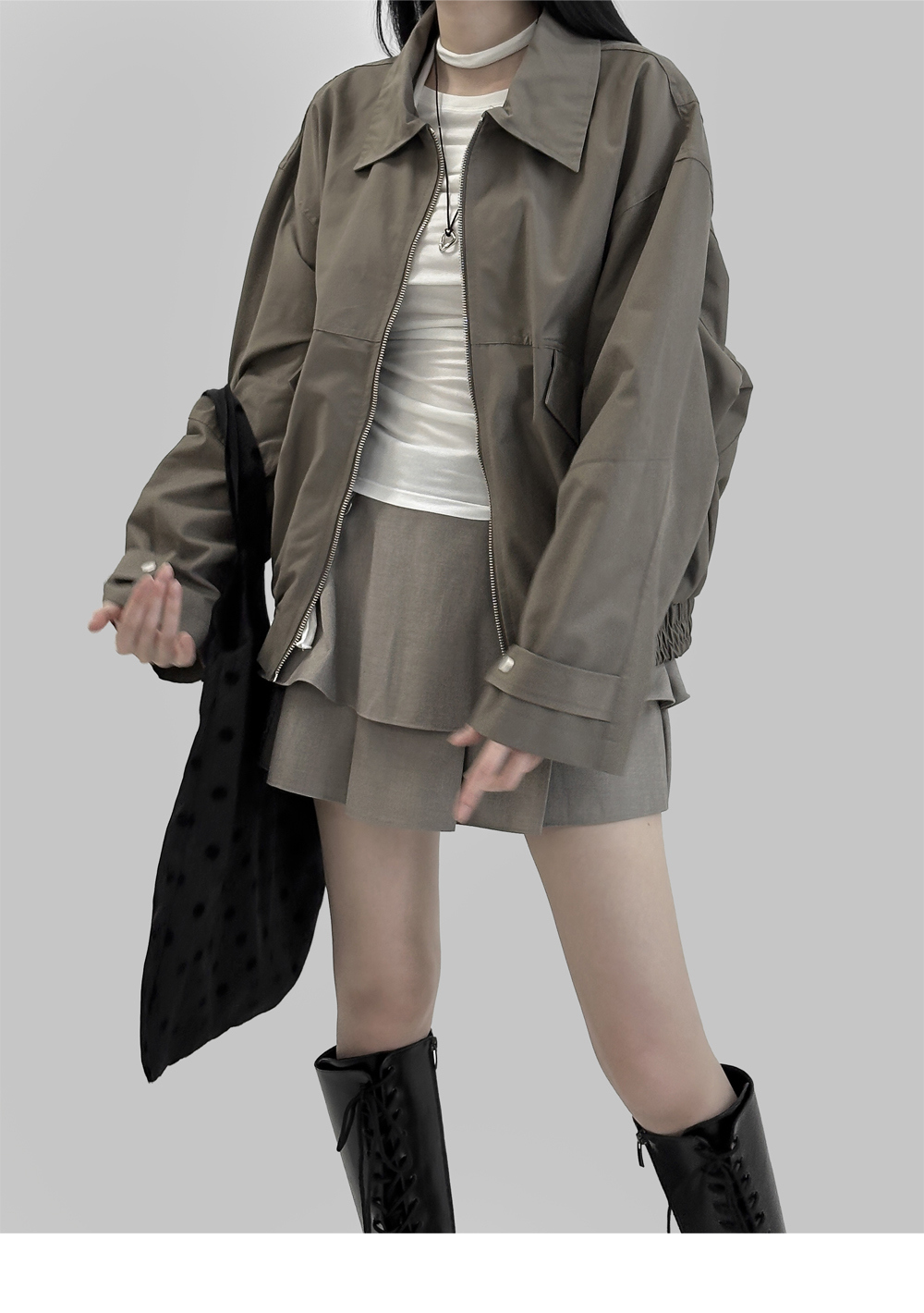 악세사리 모델 착용 이미지-S1L5