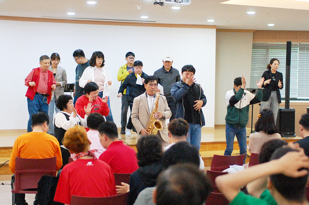 155ff2488711b.jpg