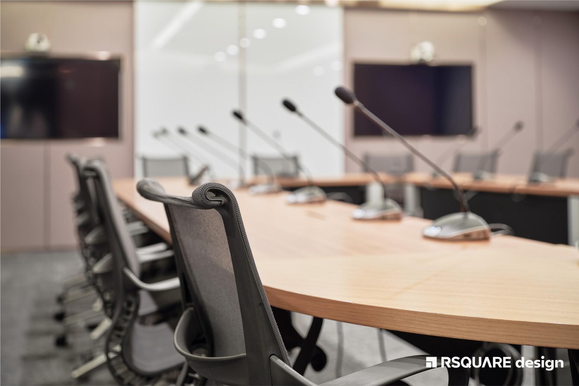 알스퀘어디자인_스테이트타워 남산 비즈니스라운지_상업시설 인테리어_회의실 테이블