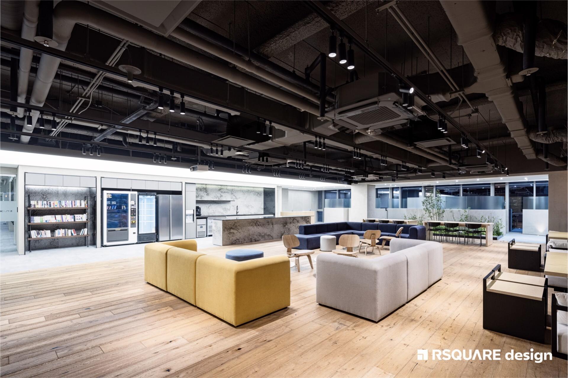 알스퀘어디자인_스튜디오드래곤_오피스 인테리어_라운지 전경