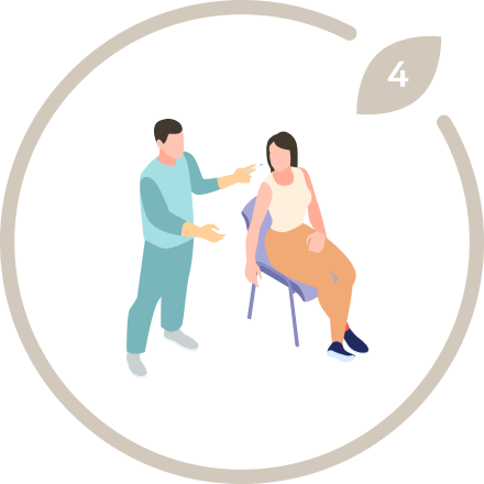 환자에게 주사를 맞히려고 하는 의료진 그림