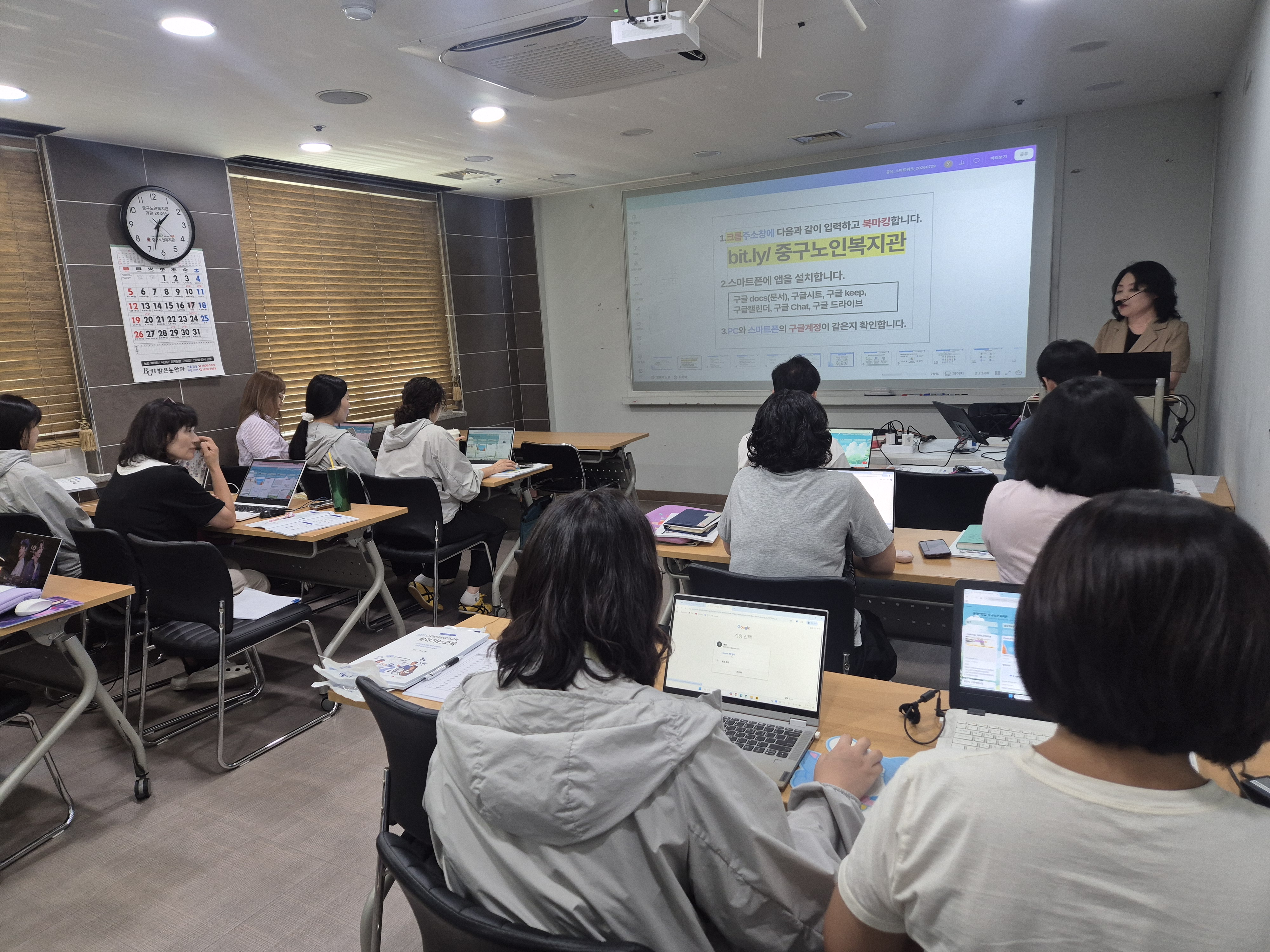bb75a03fabc49.jpg