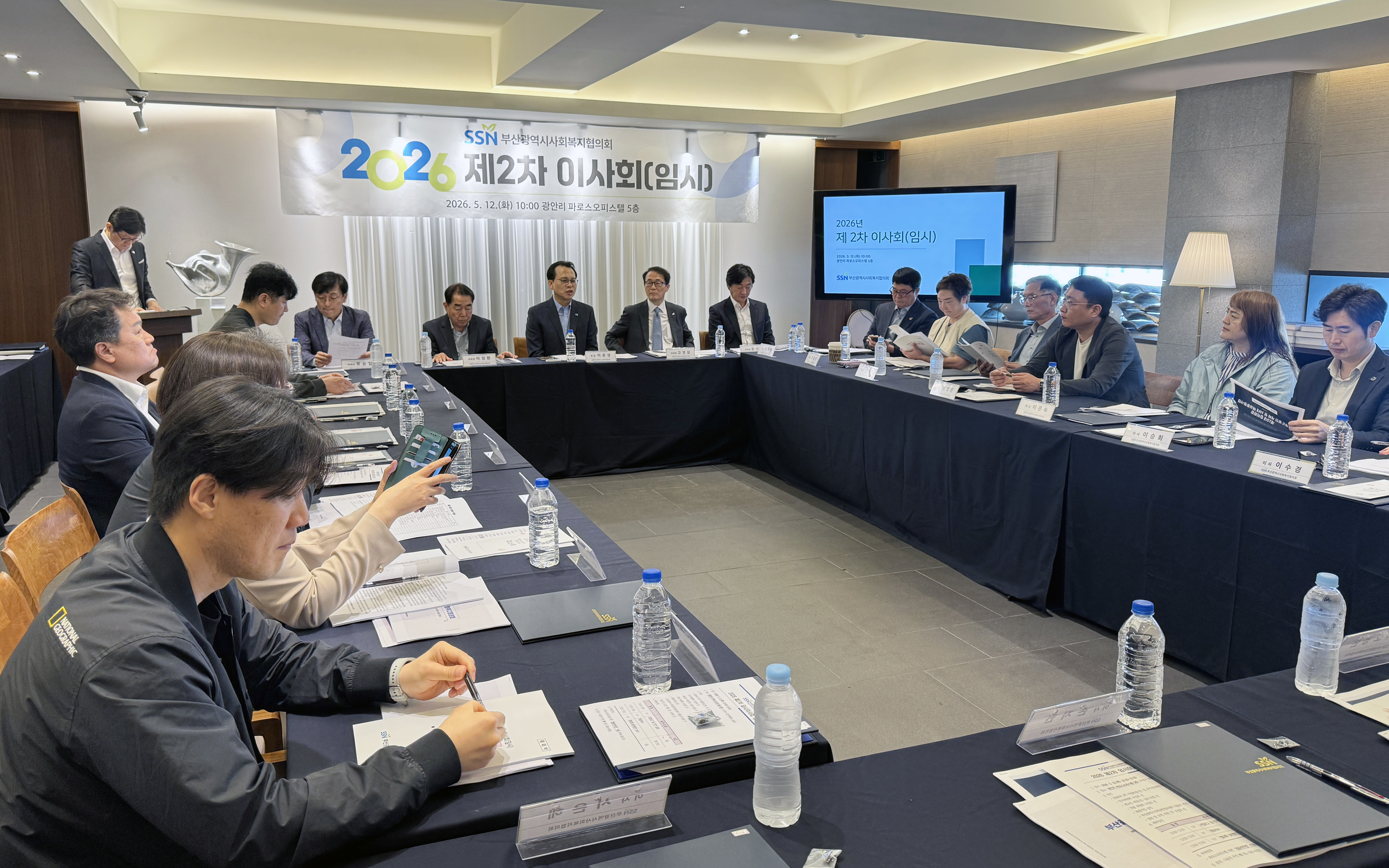 e56ede33a80c4.jpg