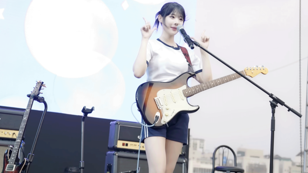 QWER ヒナ DRX names K-pop idol Hina of QWER as new brand ambassador : DRX | NEWS