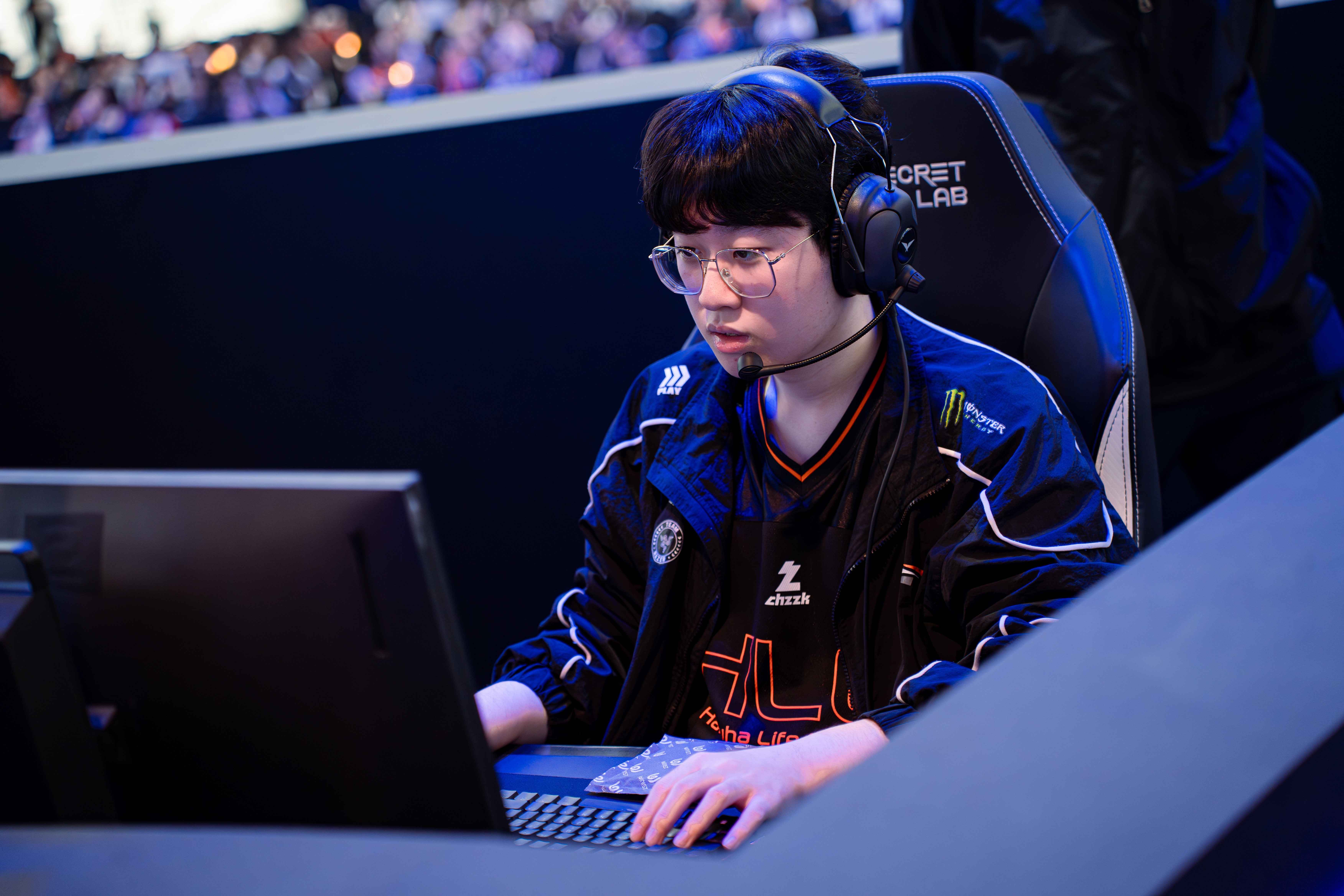 LCK,  DRX,  HLE,  VEC,  Ha Noi anh 5