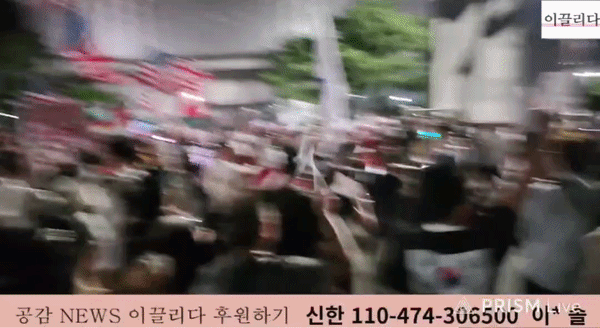 13edee379a408.gif