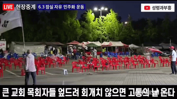 23a10744d1402.gif